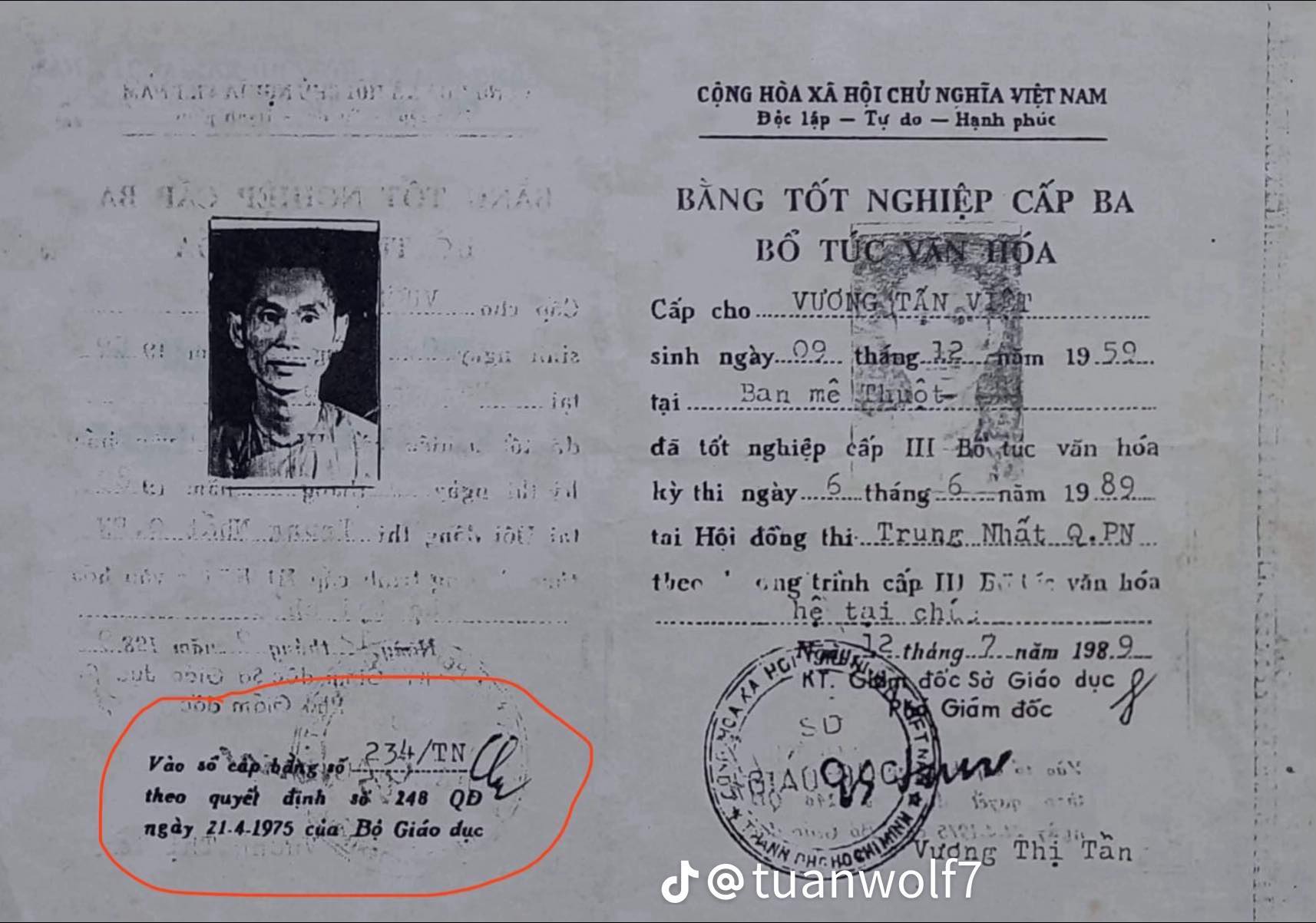 Sở GD-ĐT TP HCM: &Ocirc;ng Vương Tấn Việt kh&ocirc;ng c&oacute; t&ecirc;n trong danh s&aacute;ch thi tốt nghiệp bổ t&uacute;c văn h&oacute;a cấp 3- Ảnh 1.
