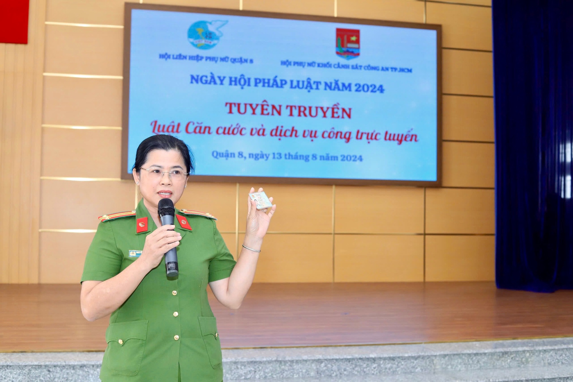 S&ocirc;i nổi "Ng&agrave;y hội ph&aacute;p luật" tại quận 8, TP HCM- Ảnh 3.