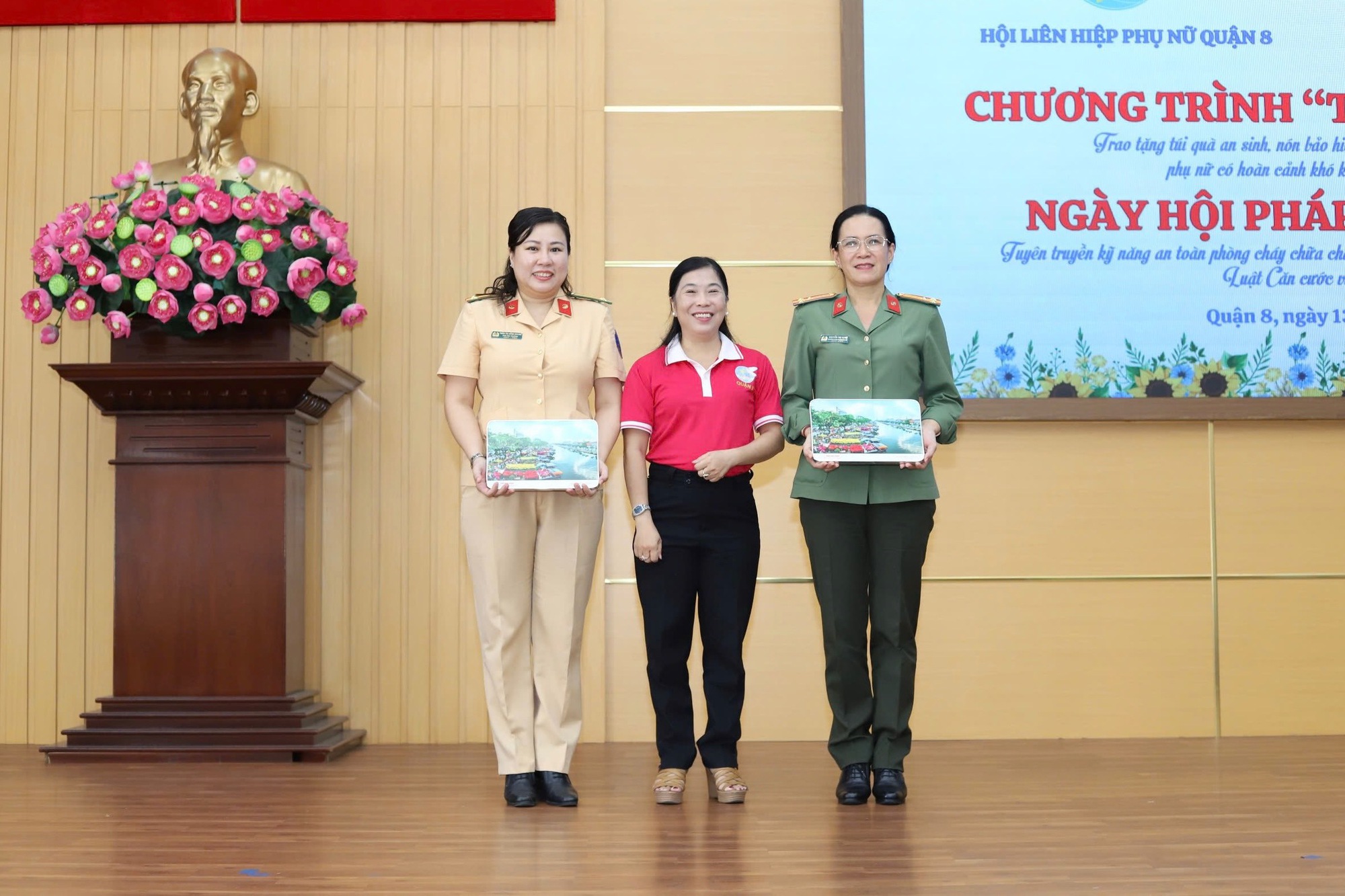 S&ocirc;i nổi "Ng&agrave;y hội ph&aacute;p luật" tại quận 8, TP HCM- Ảnh 4.