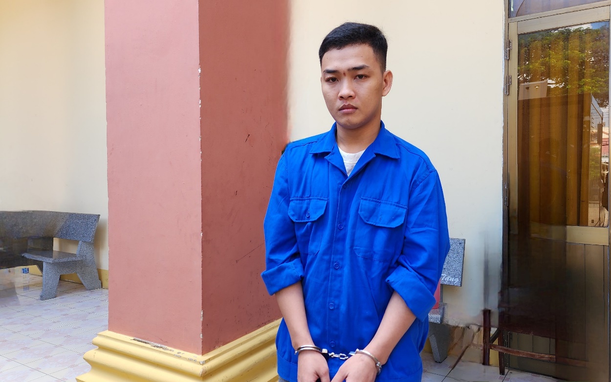 Công an Đắk Lắk bắt giữ thanh niên ném ly thủy tinh gây chết người - Ảnh 3.