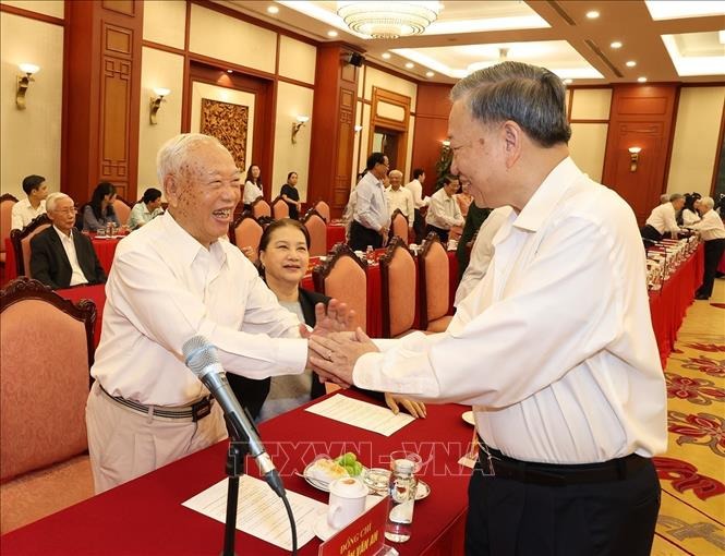 Tổng B&iacute; thư, Chủ tịch nước T&ocirc; L&acirc;m chủ tr&igrave; Hội nghị gặp mặt l&atilde;nh đạo, nguy&ecirc;n l&atilde;nh đạo Đảng, Nh&agrave; nước- Ảnh 6.