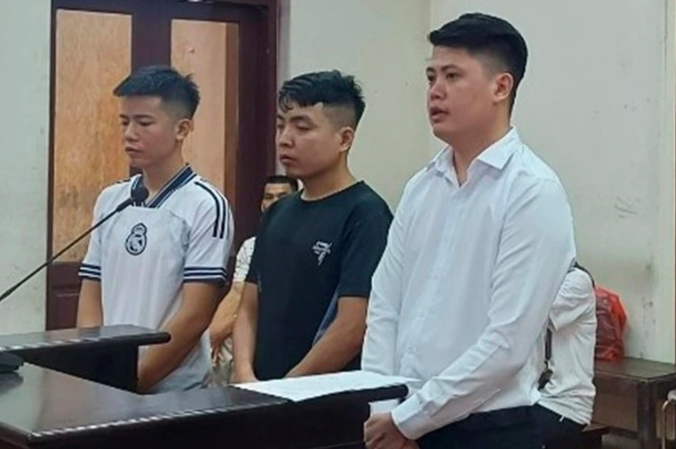 Say xỉn "dắt nhầm xe" tại qu&aacute;n karaoke, người đ&agrave;n &ocirc;ng lĩnh &aacute;n t&ugrave;- Ảnh 1.