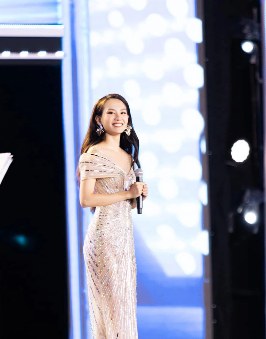 Hoa hậu Mai Phương lên tiếng về tin đồn
- Ảnh 1.