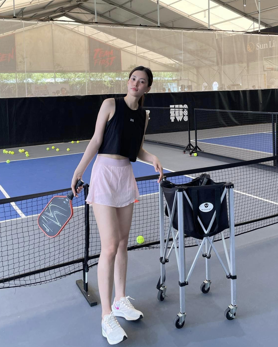 Người đẹp Việt gợi ý thời trang cho những cô nàng chơi pickleball
- Ảnh 8.