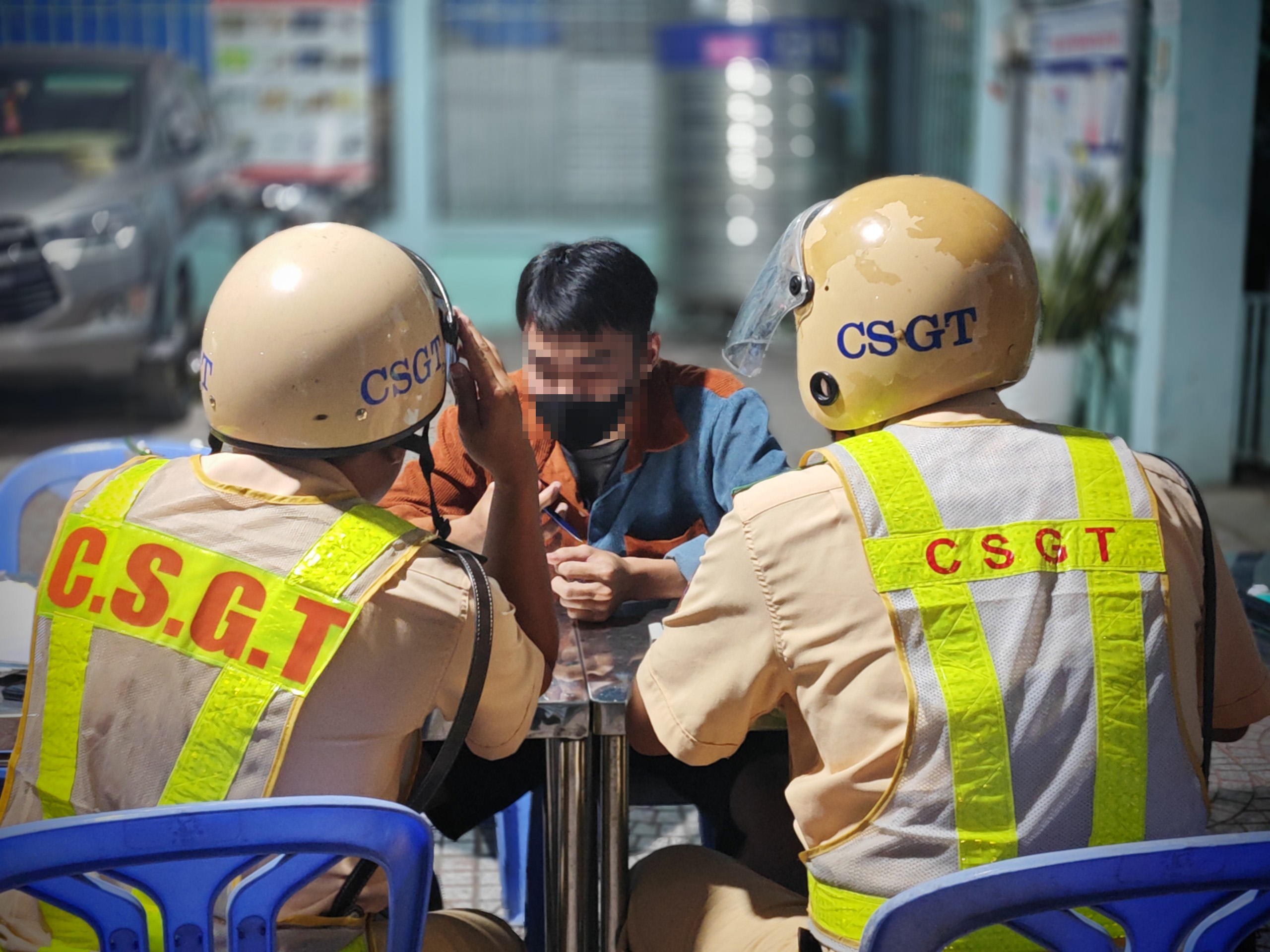 TP HCM: C&ocirc;ng an huyện B&igrave;nh Ch&aacute;nh tăng cường tổ c&ocirc;ng t&aacute;c kiểm so&aacute;t nồng độ cồn- Ảnh 3.