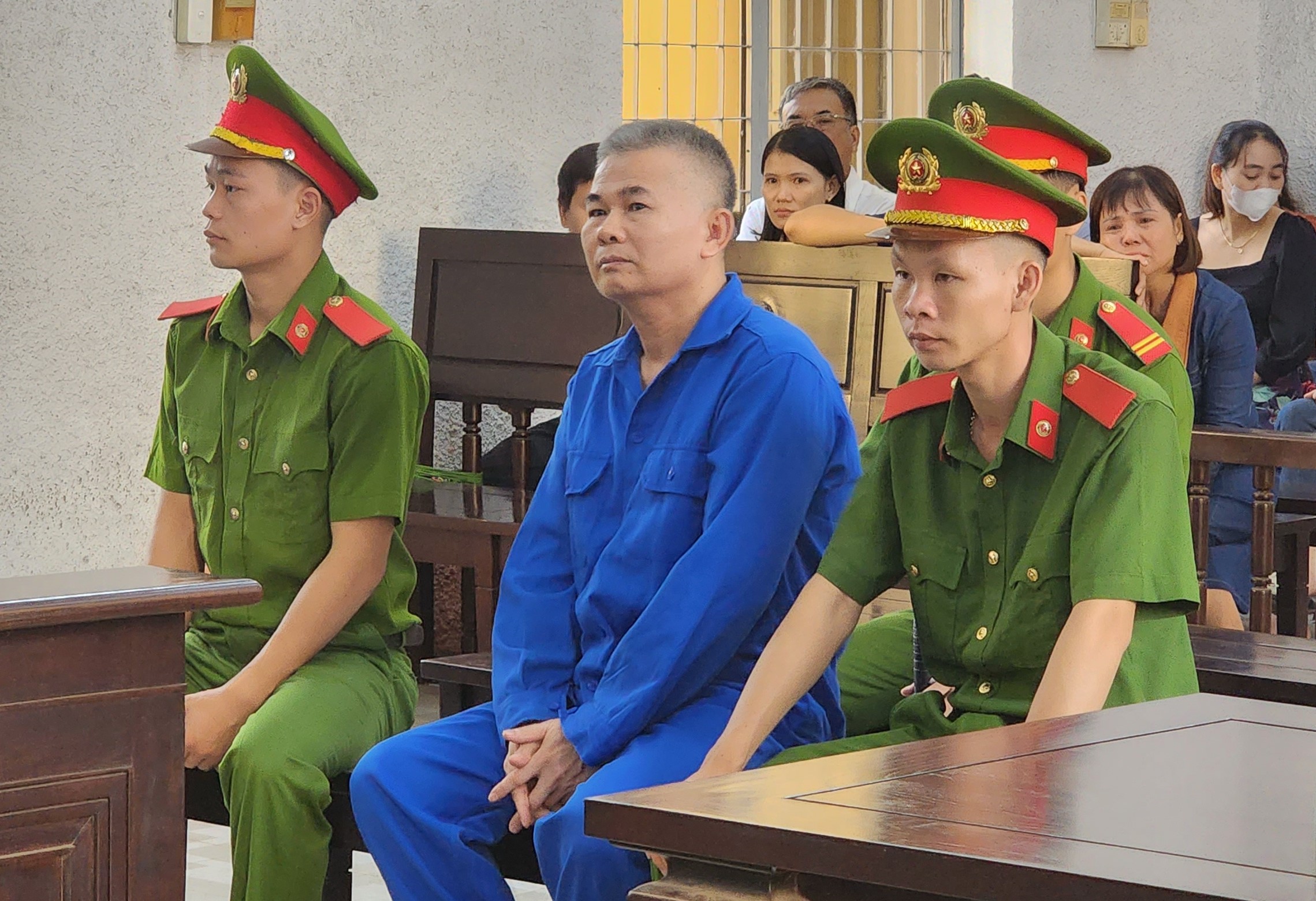 Facebooker Trần Minh Lợi l&atilde;nh 5 năm t&ugrave;- Ảnh 1.