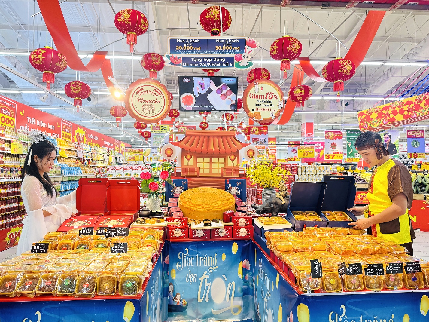 B&aacute;nh trung thu b&igrave;nh d&acirc;n l&ecirc;n ng&ocirc;i- Ảnh 1.