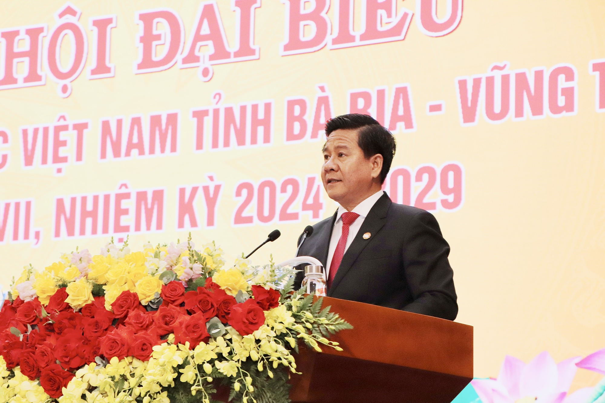 &Ocirc;ng B&ugrave;i Ch&iacute; Th&agrave;nh t&aacute;i đắc cử Chủ tịch UBMTTQ Việt Nam tỉnh B&agrave; Rịa- Vũng T&agrave;u- Ảnh 1.