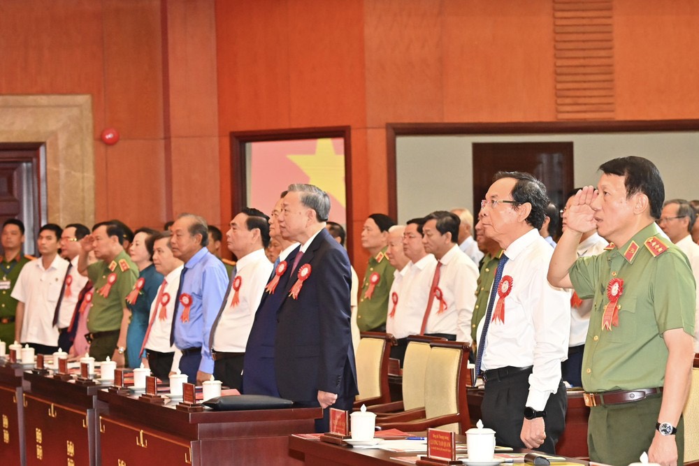 Phóng sự ảnh: Toàn cảnh ngày làm việc của Tổng Bí thư, Chủ tịch nước Tô Lâm tại TPHCM- Ảnh 6.
