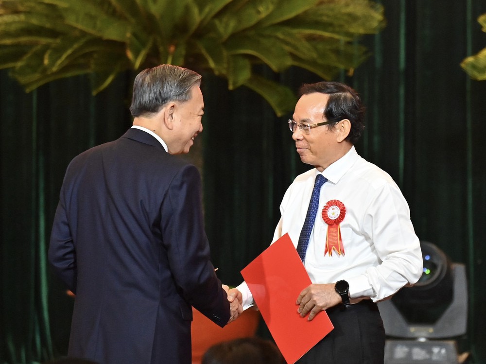 Phóng sự ảnh: Toàn cảnh ngày làm việc của Tổng Bí thư, Chủ tịch nước Tô Lâm tại TPHCM- Ảnh 7.
