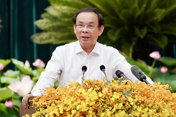 B&iacute; thư Th&agrave;nh ủy TP HCM Nguyễn Văn N&ecirc;n ph&aacute;t biểu tiếp thu c&aacute;c &yacute; kiến chỉ đạo của Tổng B&iacute; thư, Chủ tịch nước T&ocirc; L&acirc;m. Ảnh: Ho&agrave;ng H&ugrave;ng