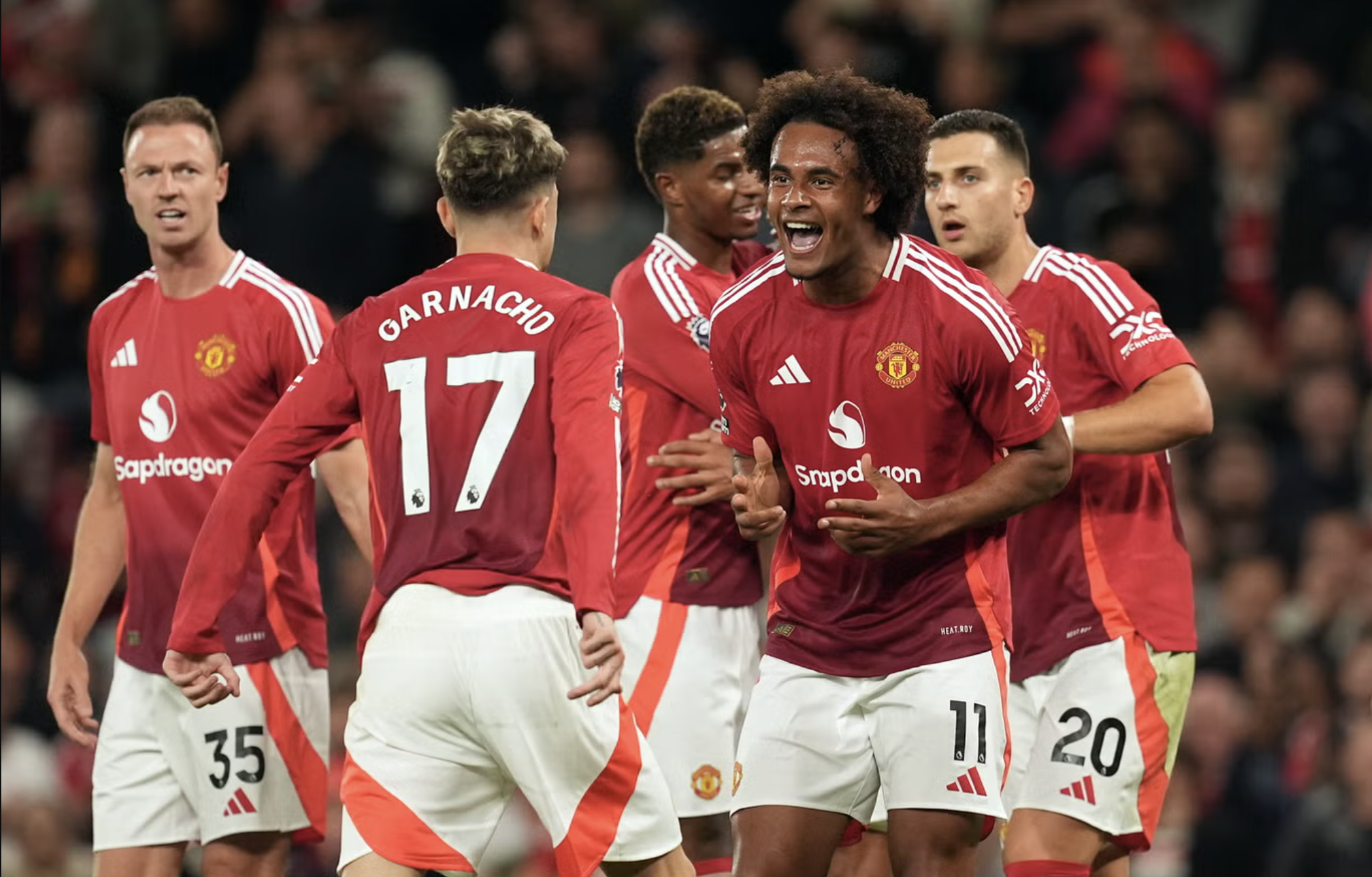 Cột mốc đ&aacute;ng nhớ của Joshua Zirkzee trong lần đầu kho&aacute;c &aacute;o Man United- Ảnh 4.