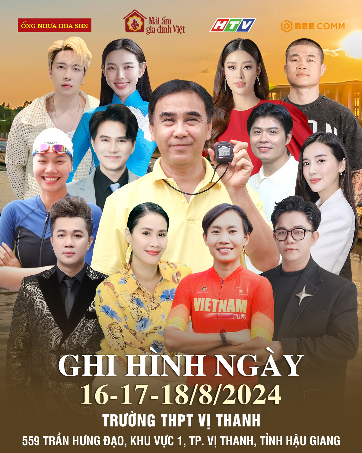 Hoa hậu Nguyễn Th&uacute;c Th&ugrave;y Ti&ecirc;n c&oacute; mặt tại &ldquo;M&aacute;i ấm gia đ&igrave;nh Việt&rdquo; ở Hậu Giang- Ảnh 3.