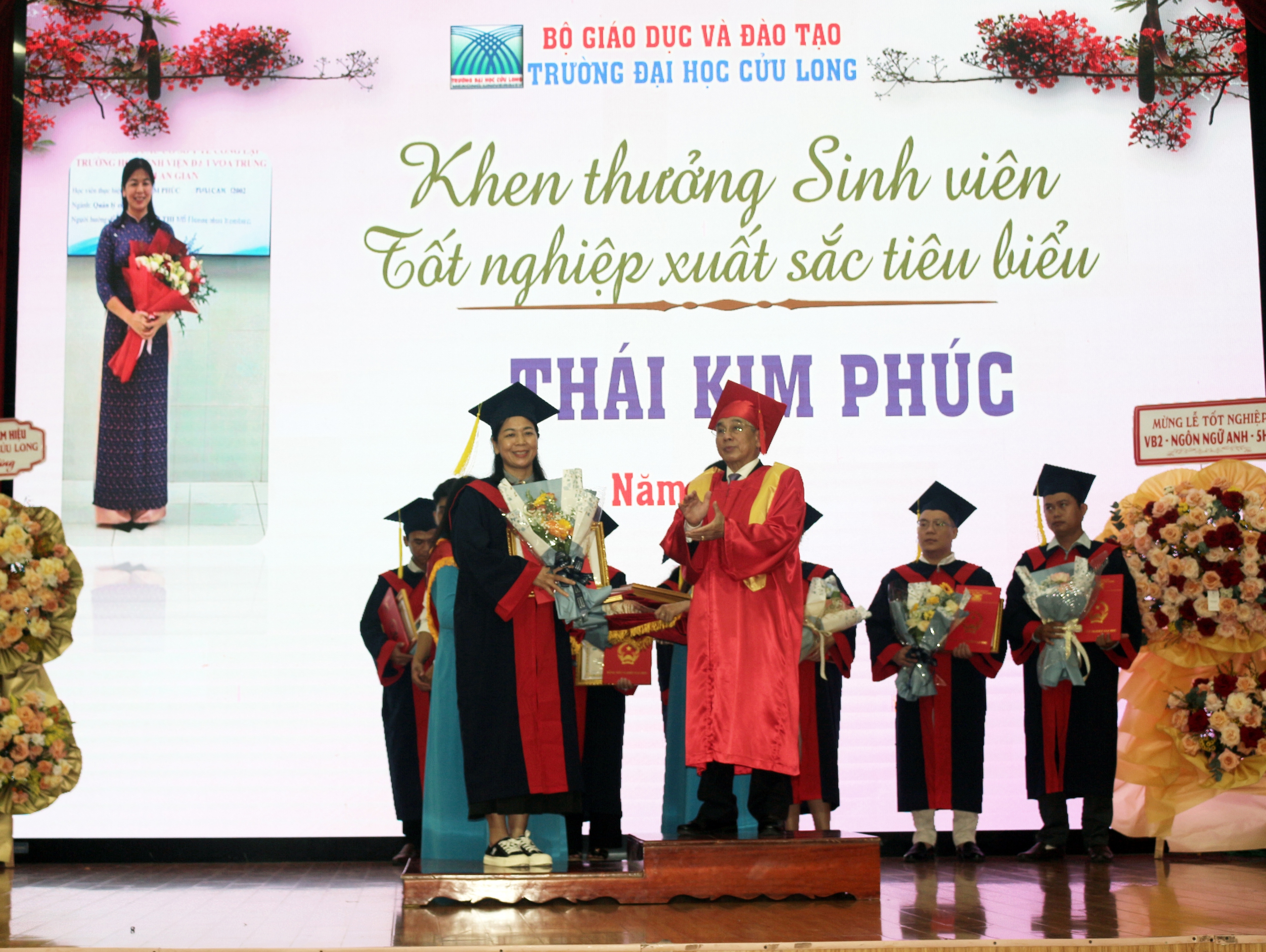 751 t&acirc;n cử nh&acirc;n Trường ĐH Cửu Long đ&oacute;n tin vui- Ảnh 2.