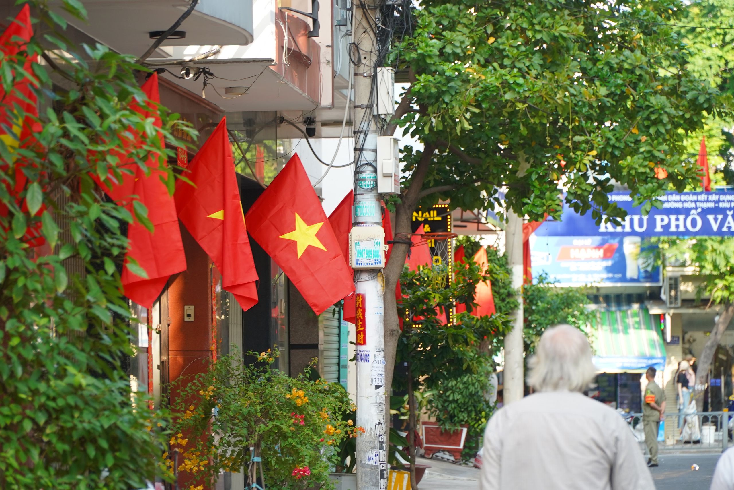 TP HCM: Kh&aacute;nh th&agrave;nh &ldquo;Đường cờ Tổ quốc&rdquo; tại phường Ho&agrave; Thạnh, quận T&acirc;n Ph&uacute;- Ảnh 6.