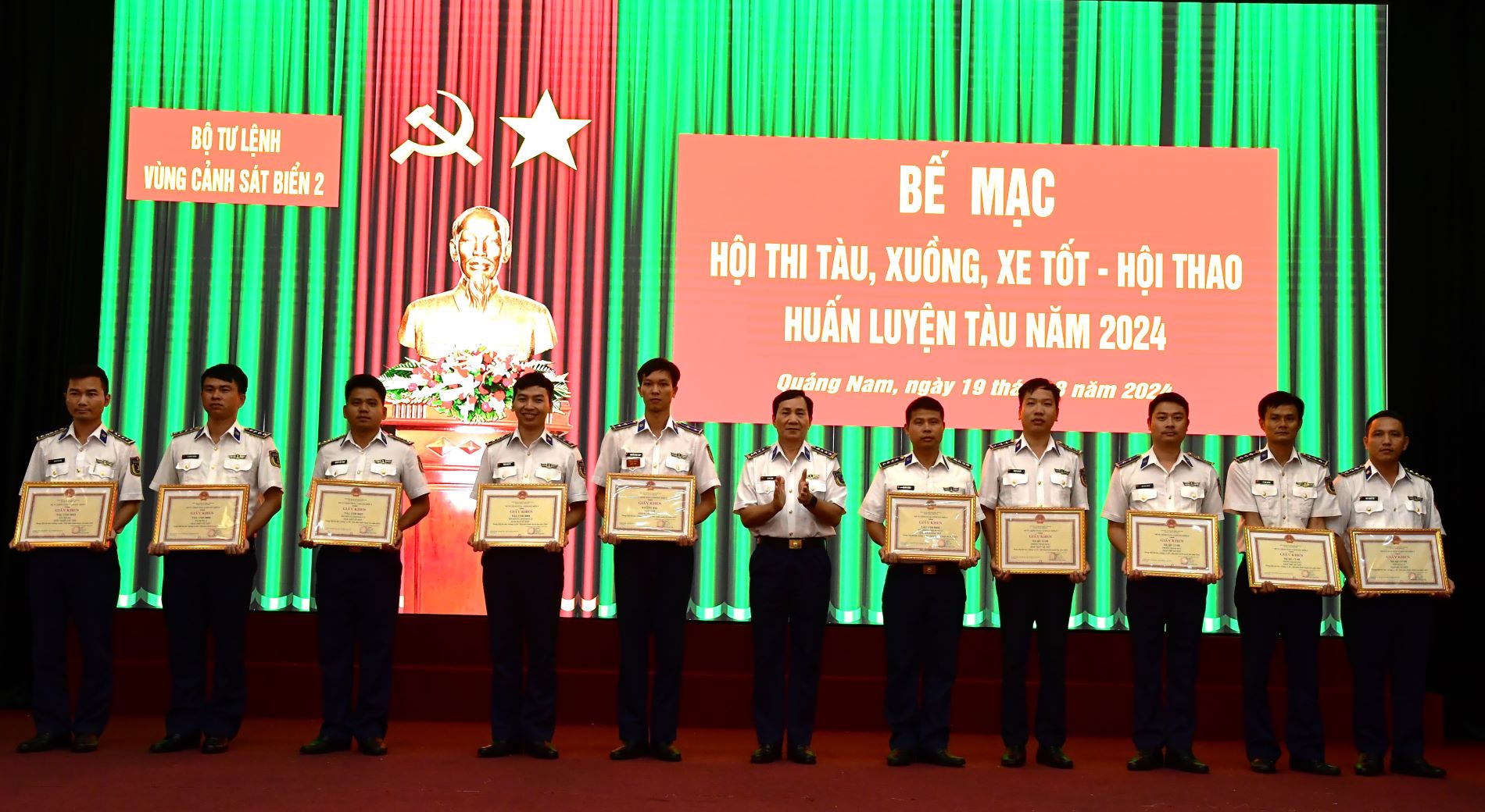 Bộ Tư lệnh V&ugrave;ng Cảnh s&aacute;t biển 2 ho&agrave;n th&agrave;nh Hội thi t&agrave;u, xuồng, xe tốt- Ảnh 4.