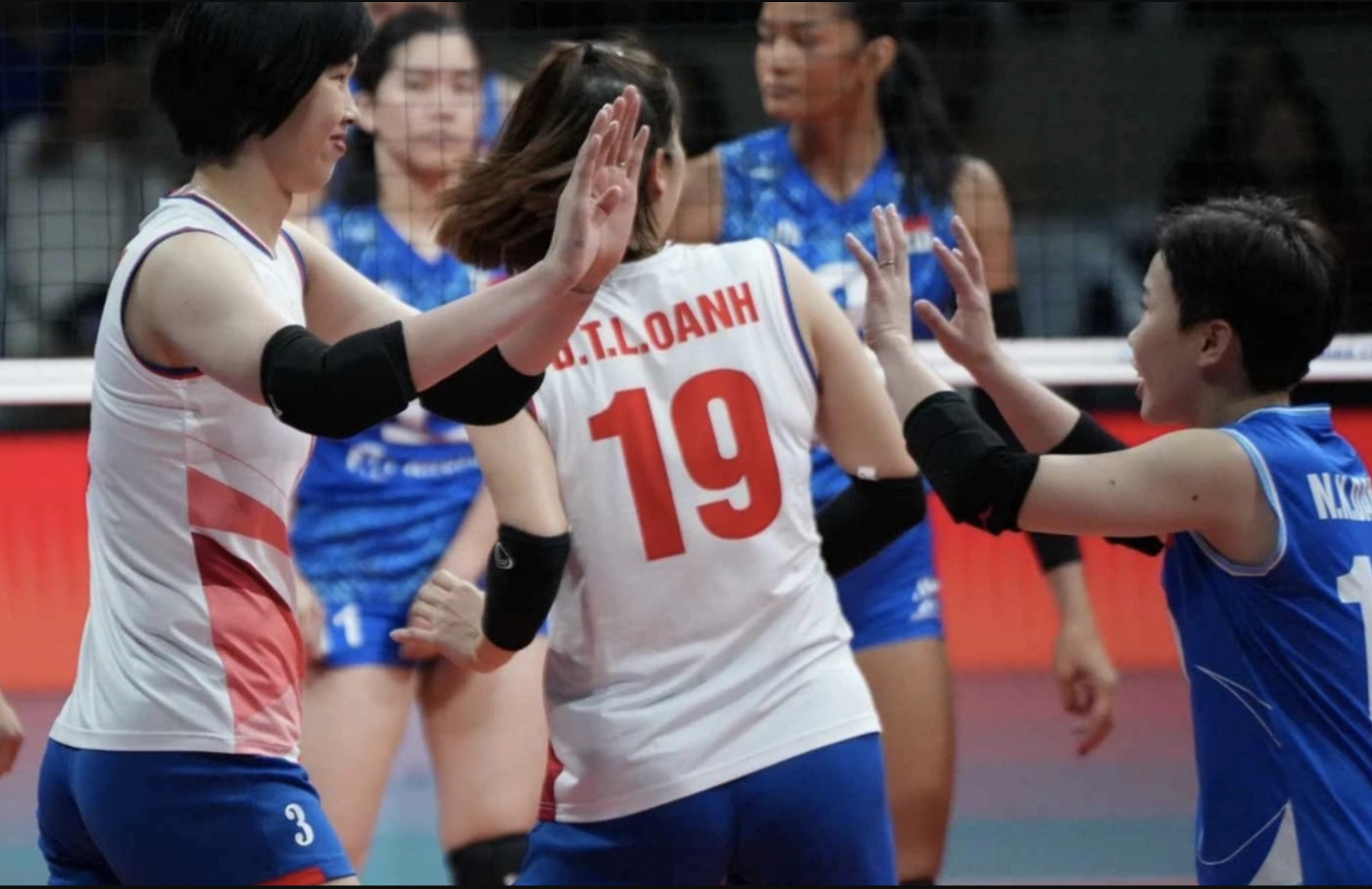 Tuyển Việt Nam nhọc nhằn thắng Phillipines trận mở m&agrave;n SEA V-League- Ảnh 4.