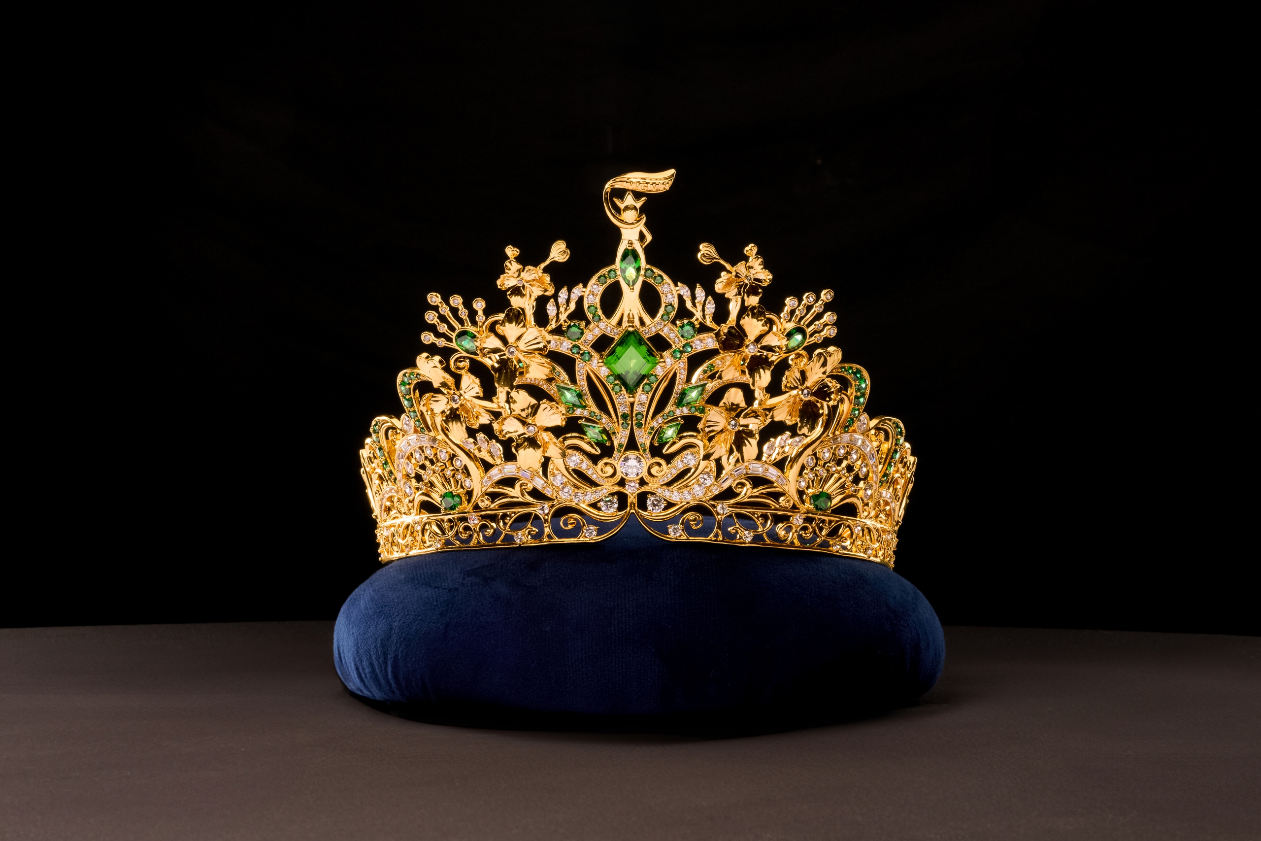 Tiara cho Á hậu 1
