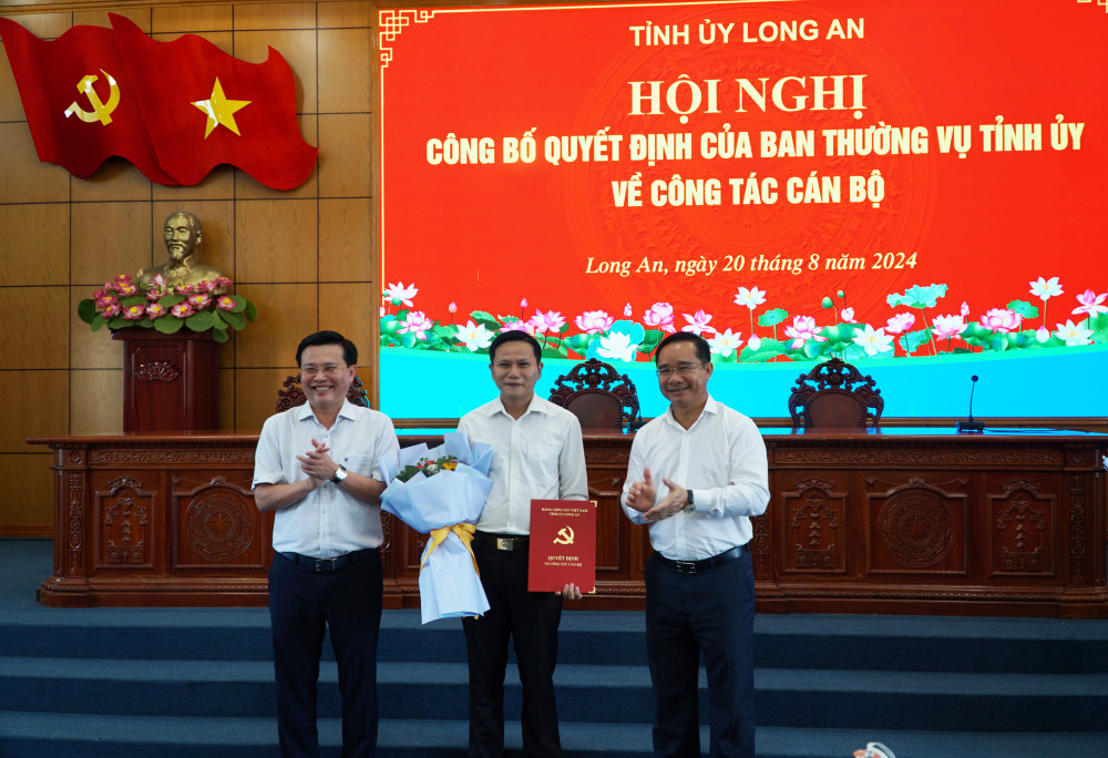 Long An chỉ định, bổ nhiệm, điều động nhiều c&aacute;n bộ chủ chốt- Ảnh 4.