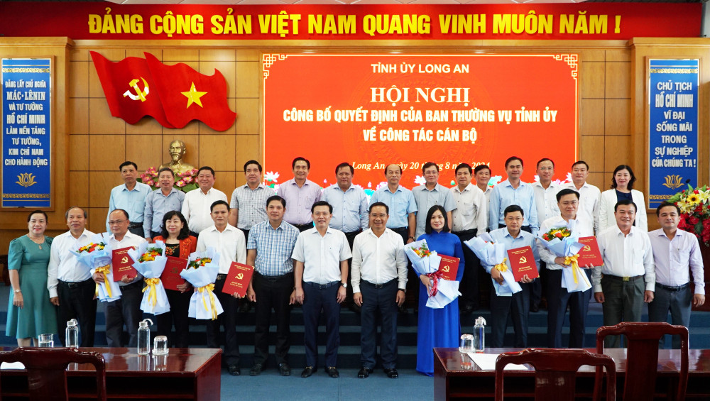Long An chỉ định, bổ nhiệm, điều động nhiều c&aacute;n bộ chủ chốt- Ảnh 6.