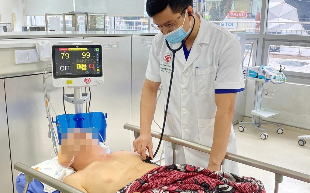 Uống An cung ngưu hoàng hoàn, nam bệnh nhân phải cấp cứu