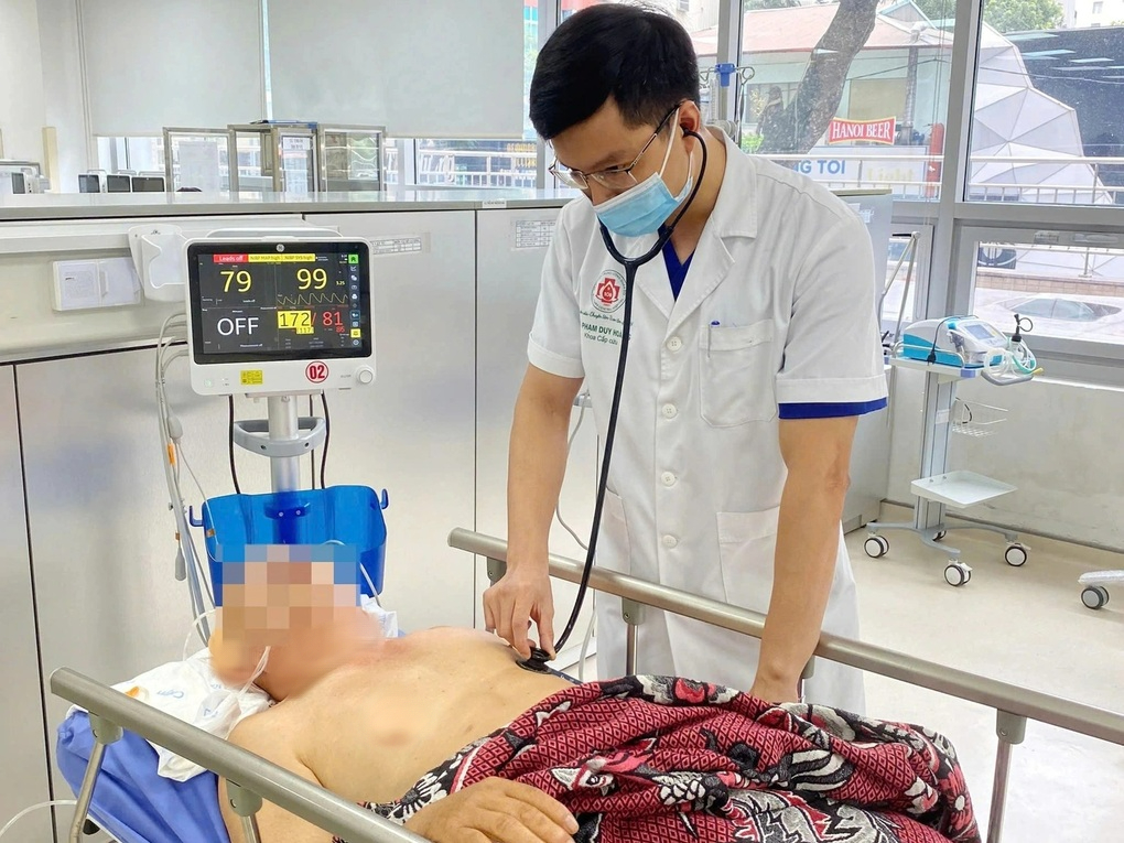 Uống An cung ngưu hoàng hoàn, nam bệnh nhân phải cấp cứu- Ảnh 1.
