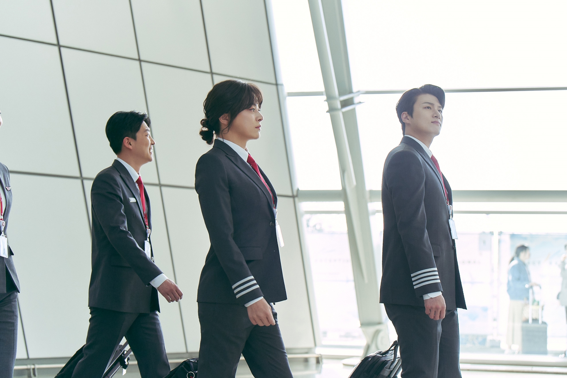 Mỹ nam Jo Jung-suk g&acirc;y b&atilde;o với bộ phim "Ch&agrave;ng nữ phi c&ocirc;ng"- Ảnh 2.