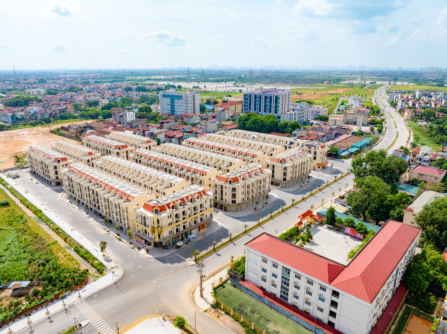 Him Lam Thường T&iacute;n &ldquo;đ&aacute;nh thức&rdquo; tiềm năng bất động sản l&agrave;ng nghề- Ảnh 1.