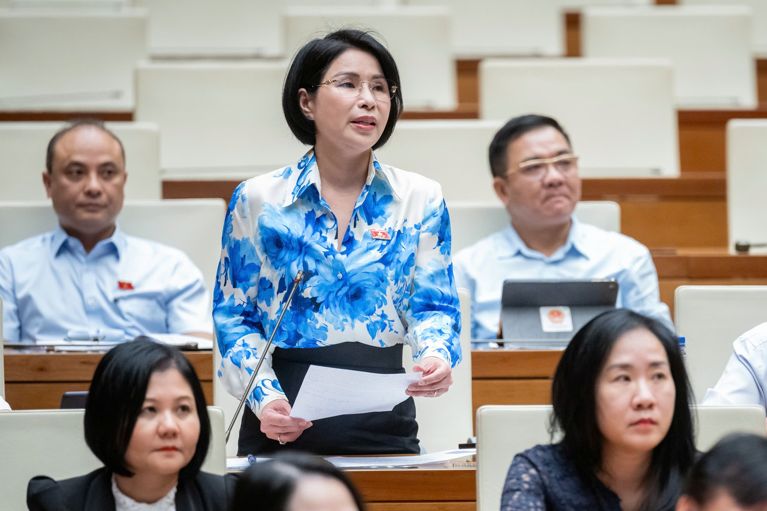 Bộ trưởng L&ecirc; Minh Hoan chia sẻ "c&acirc;u hỏi đắng l&ograve;ng" về việc n&ocirc;ng d&acirc;n chặt điều trồng sầu ri&ecirc;ng- Ảnh 2.