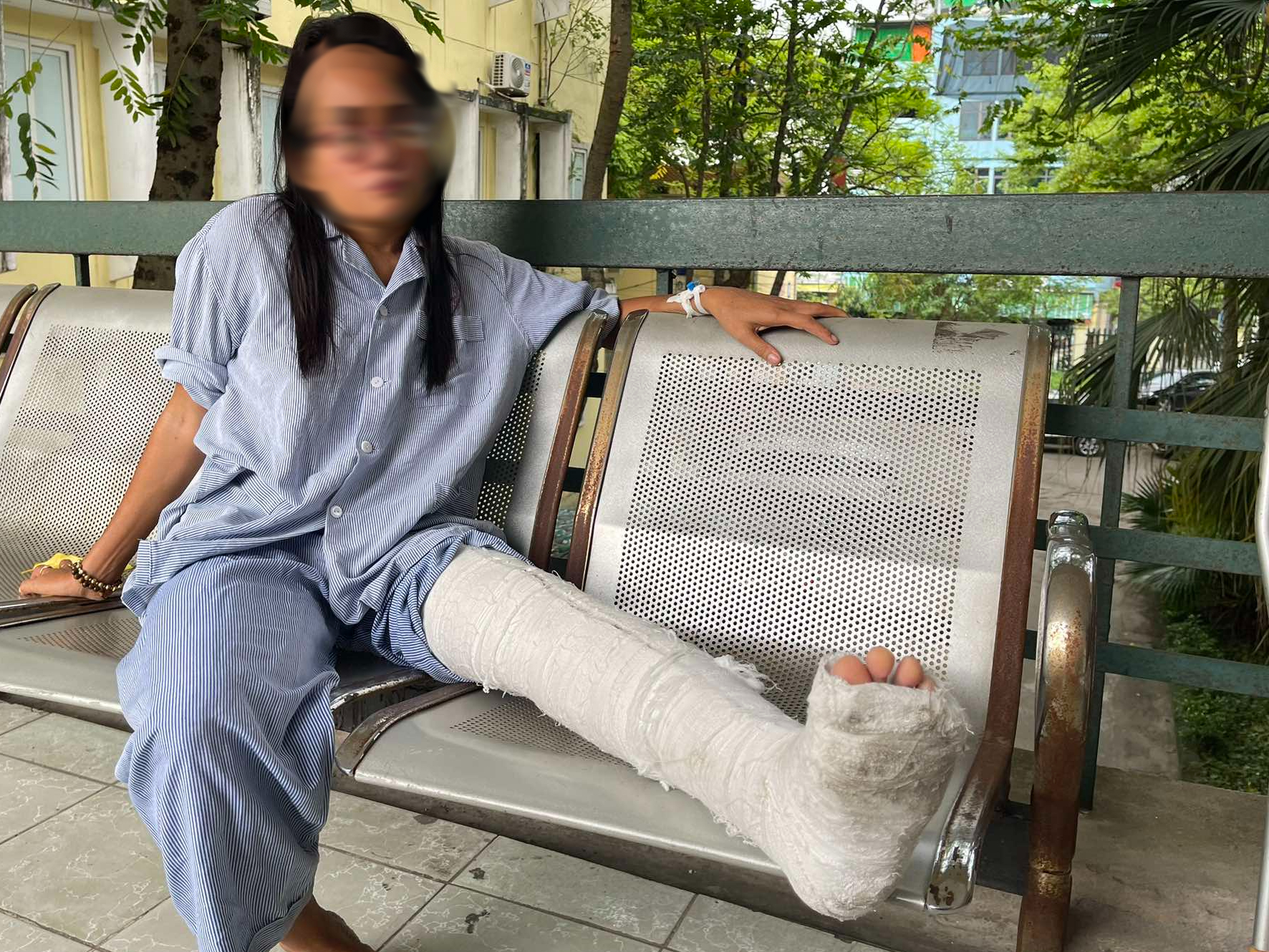 Bộ Y tế y&ecirc;u cầu Bệnh viện K r&agrave; so&aacute;t quy tr&igrave;nh, th&aacute;i độ nh&acirc;n vi&ecirc;n- Ảnh 2.