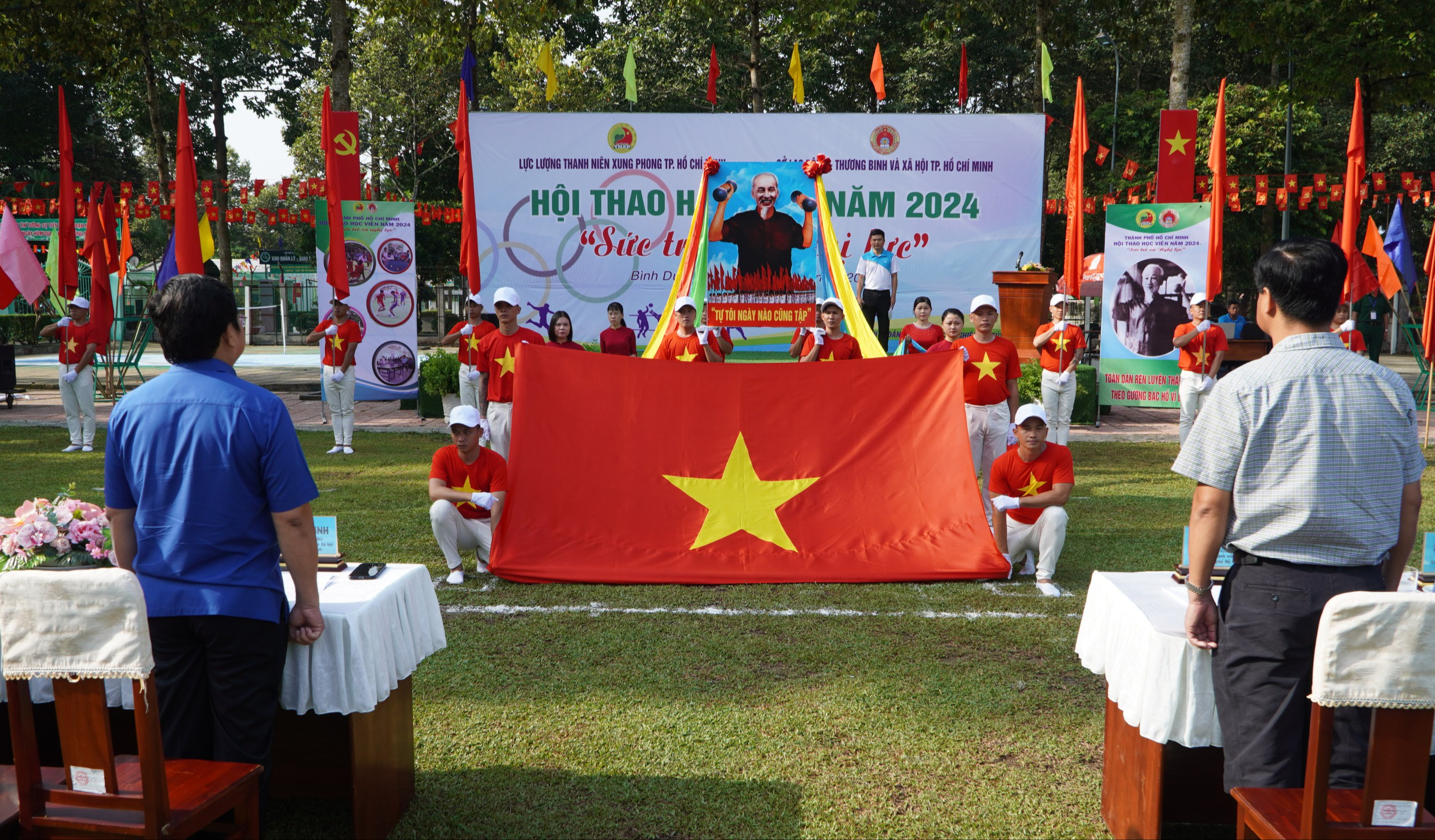 Gần 200 người tranh t&agrave;i tại Hội thao học vi&ecirc;n &ldquo;Sức trẻ v&agrave; Nghị lực&rdquo;- Ảnh 1.