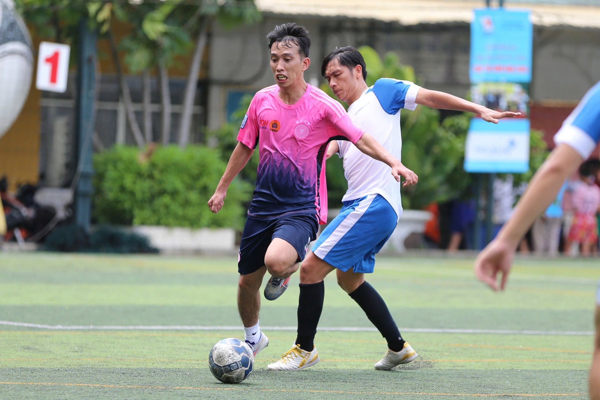 Hội thao Khối thi đua 5 năm 2024: VOH v&ocirc; địch b&oacute;ng đ&aacute;, HTV v&ocirc; địch quần vợt- Ảnh 4.