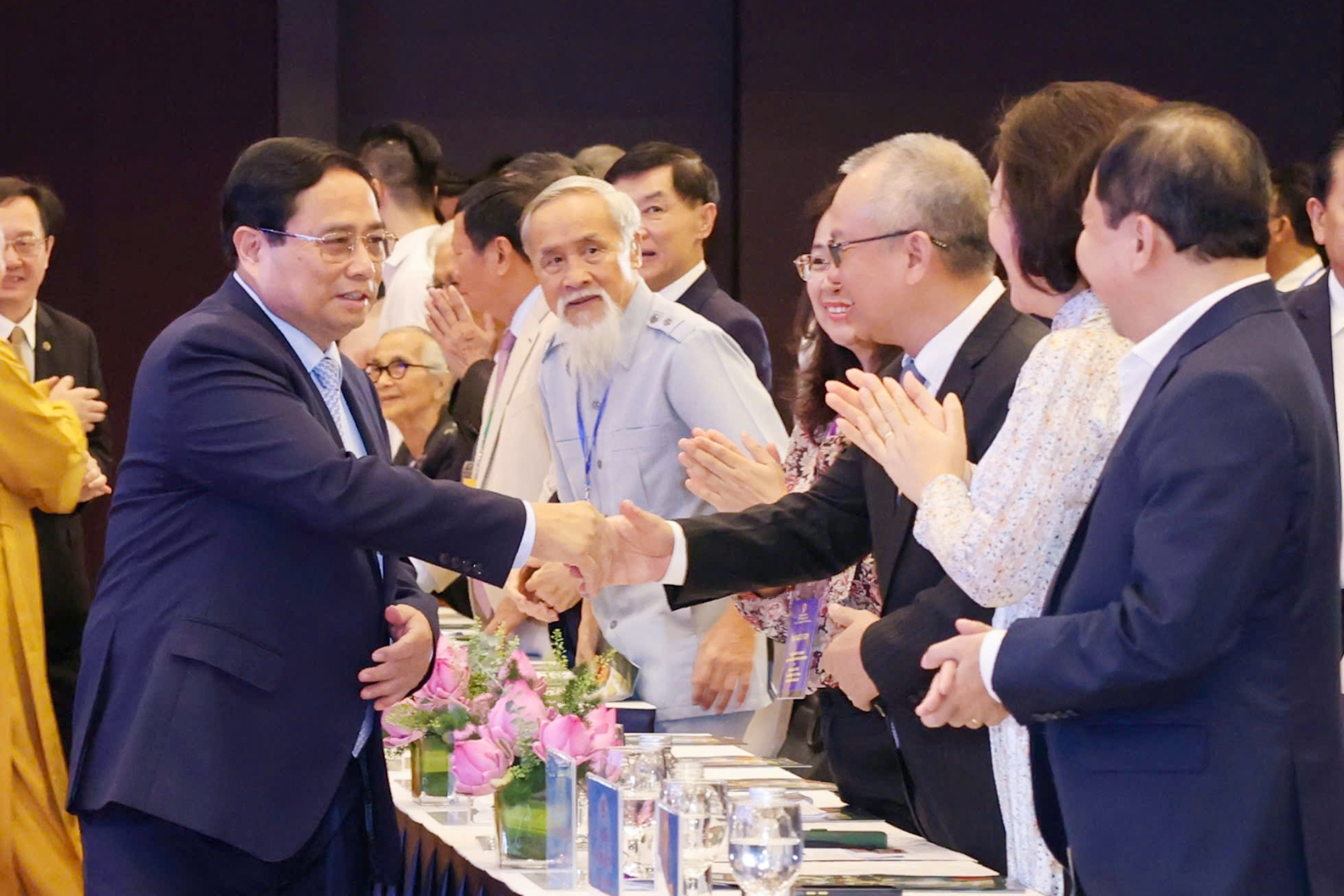 Thủ tướng: Kiều b&agrave;o l&agrave; những sứ giả của nước Việt, l&agrave;m rạng danh n&ograve;i giống con Rồng ch&aacute;u Ti&ecirc;n- Ảnh 1.