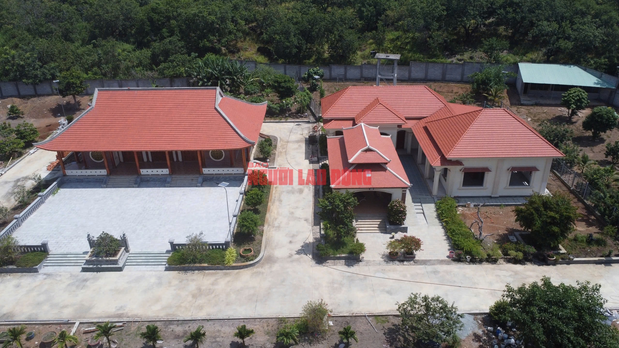 Vợ một ph&oacute; chủ tịch thị x&atilde; ở B&igrave;nh Phước x&acirc;y "biệt phủ" sai ph&eacute;p- Ảnh 2.
