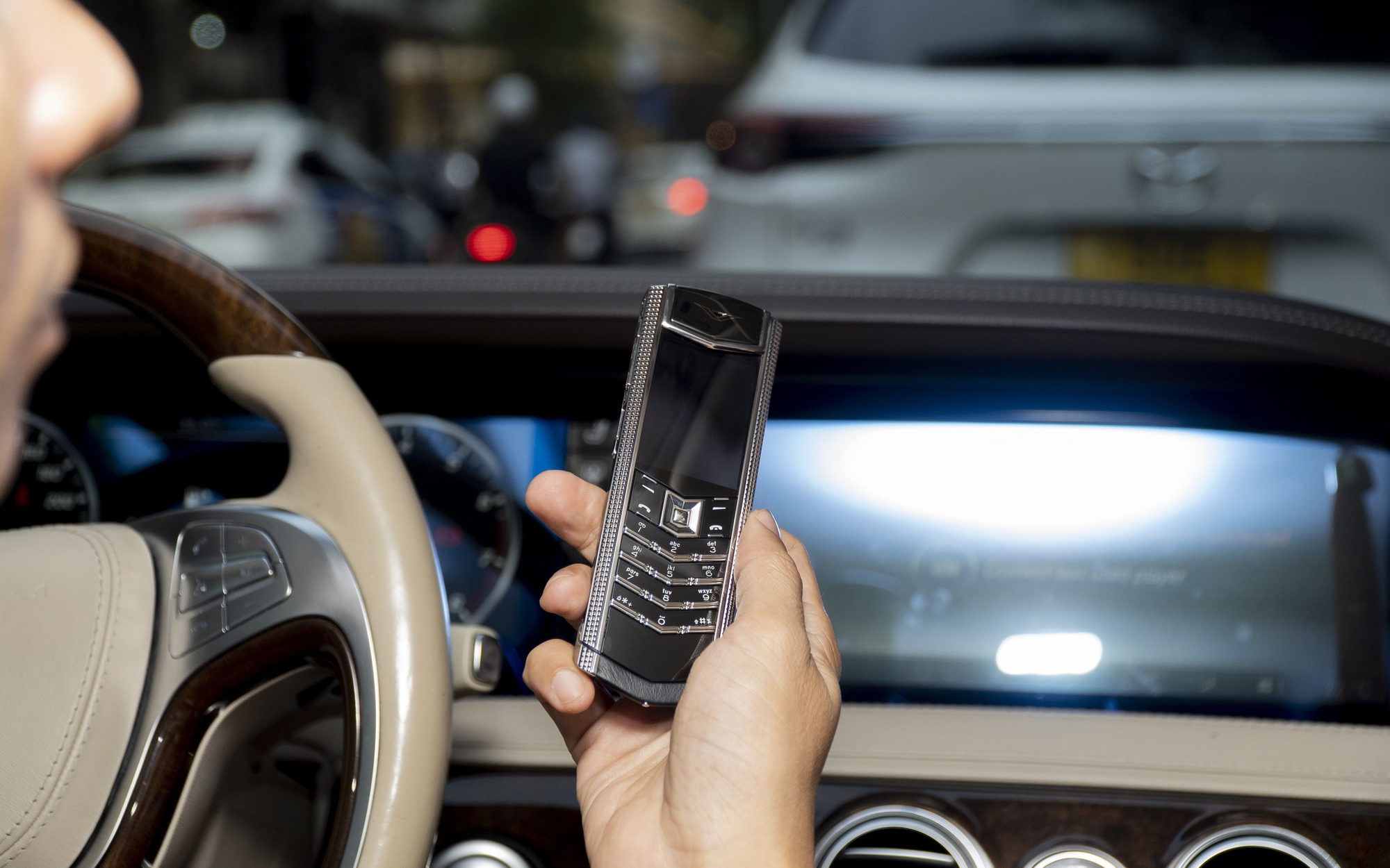 Điện thoại tiền tỉ cũng bị lừa đảo máy 2G thành 4G
