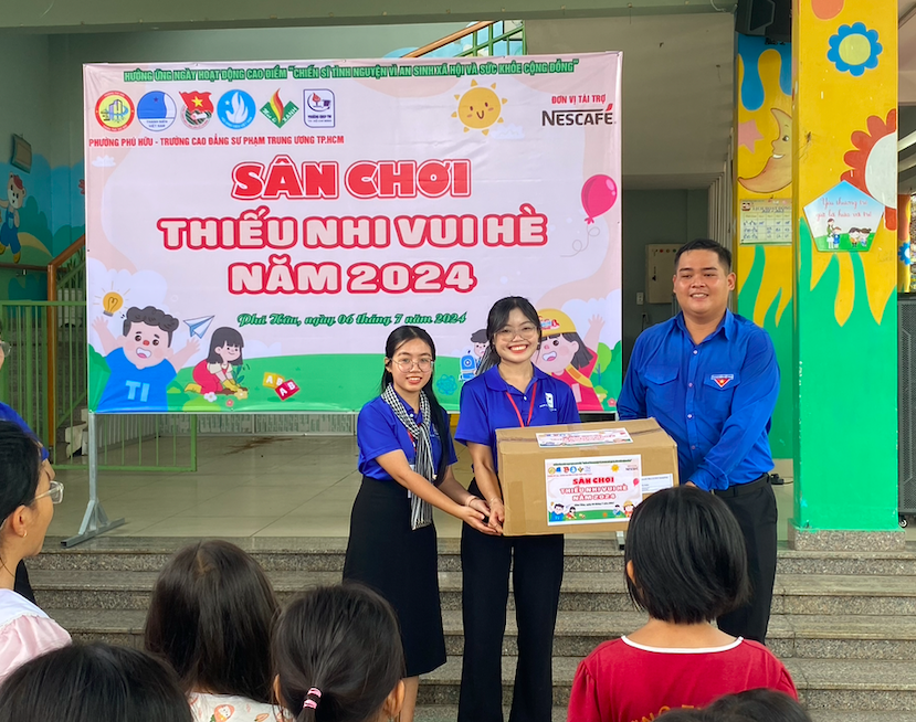 Nestl&eacute; Việt Nam trao tặng gần 200.000 phần qu&agrave; cho học sinh, sinh vi&ecirc;n- Ảnh 1.