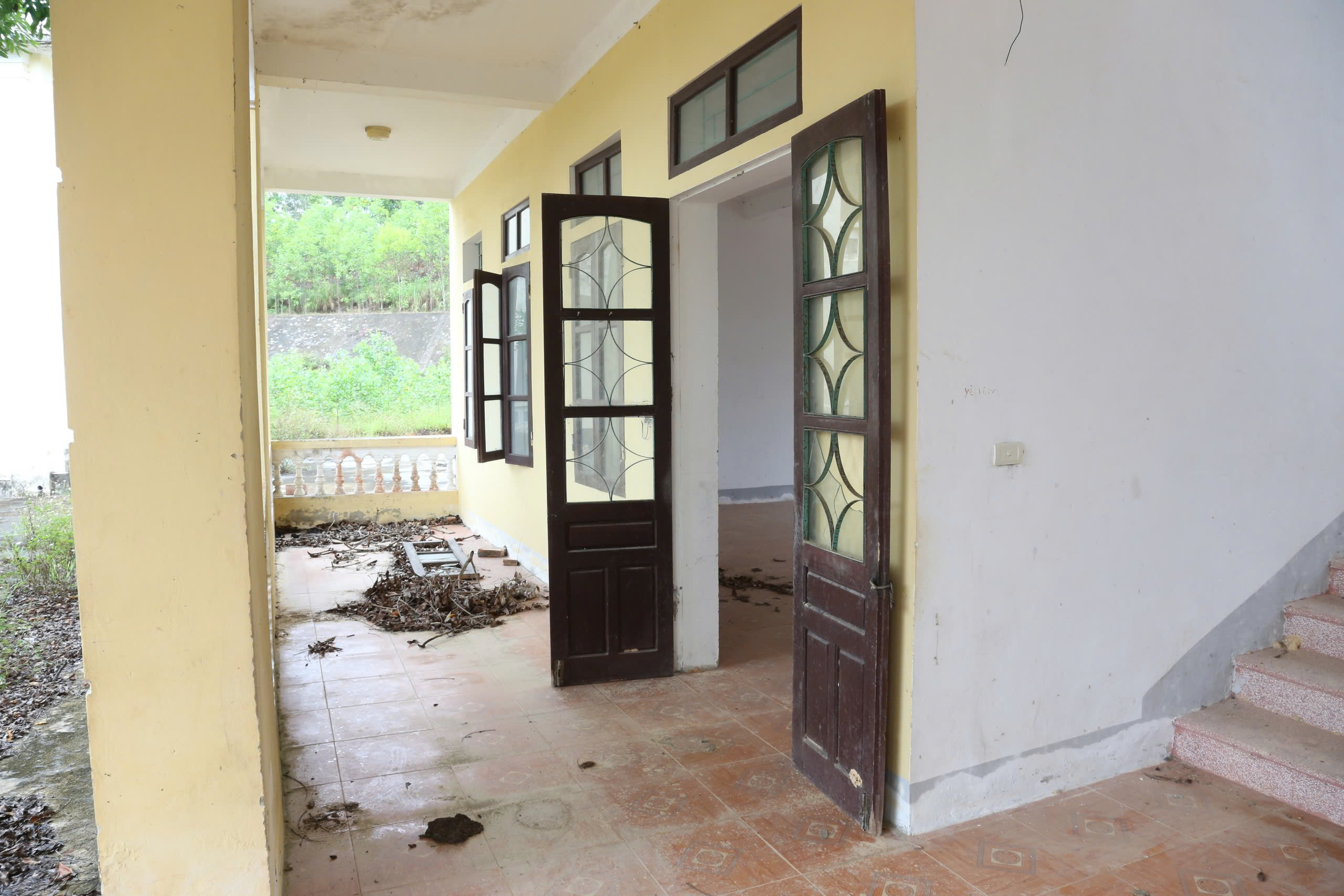 Trường hơn 16 tỉ đồng x&acirc;y xong rồi&hellip;.bỏ hoang- Ảnh 8.