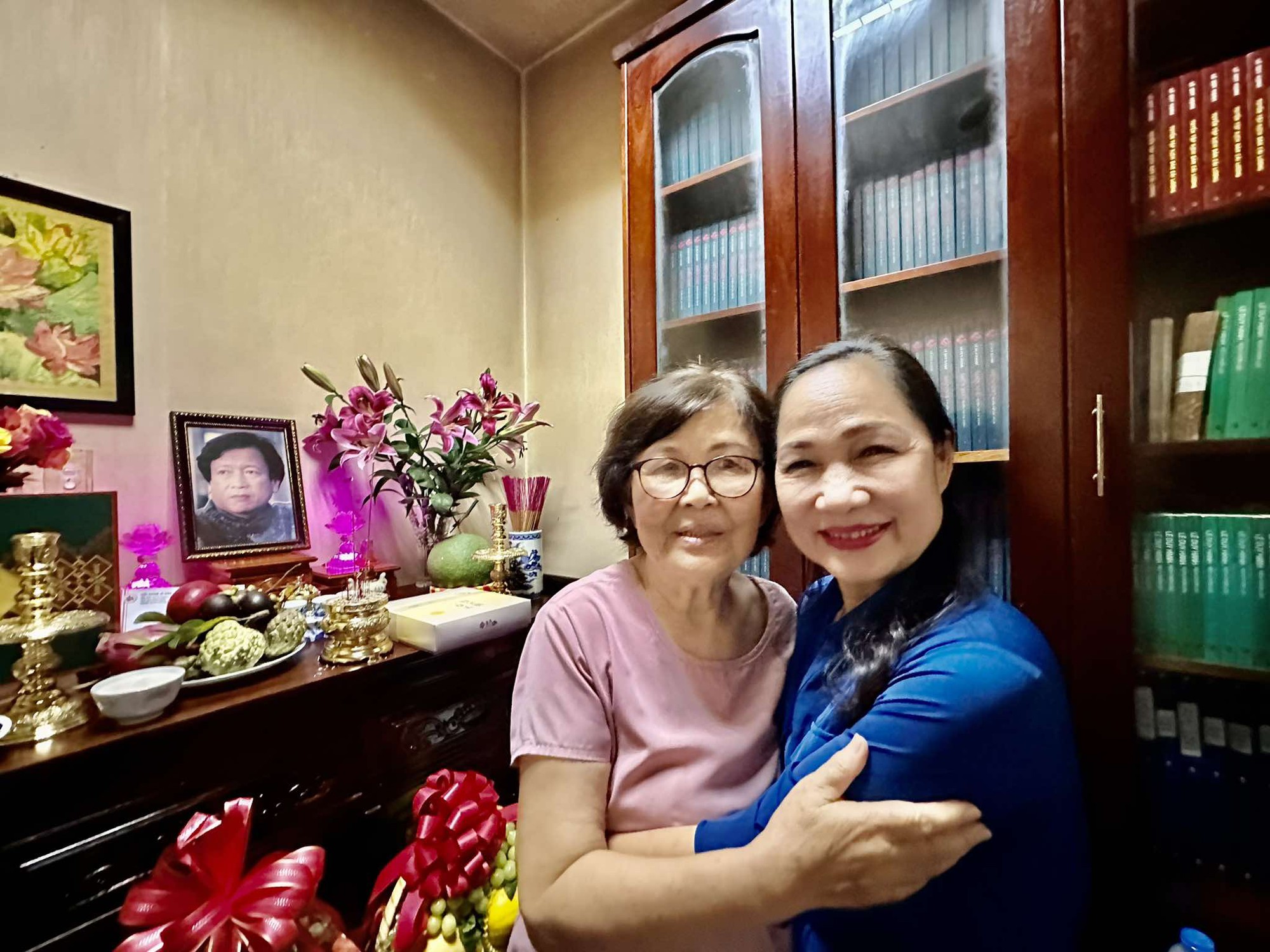 NSND Trịnh Th&uacute;y M&ugrave;i: "Tr&acirc;n qu&yacute; những đ&oacute;ng g&oacute;p của t&aacute;c giả L&ecirc; Duy Hạnh cho s&acirc;n khấu"- Ảnh 1.