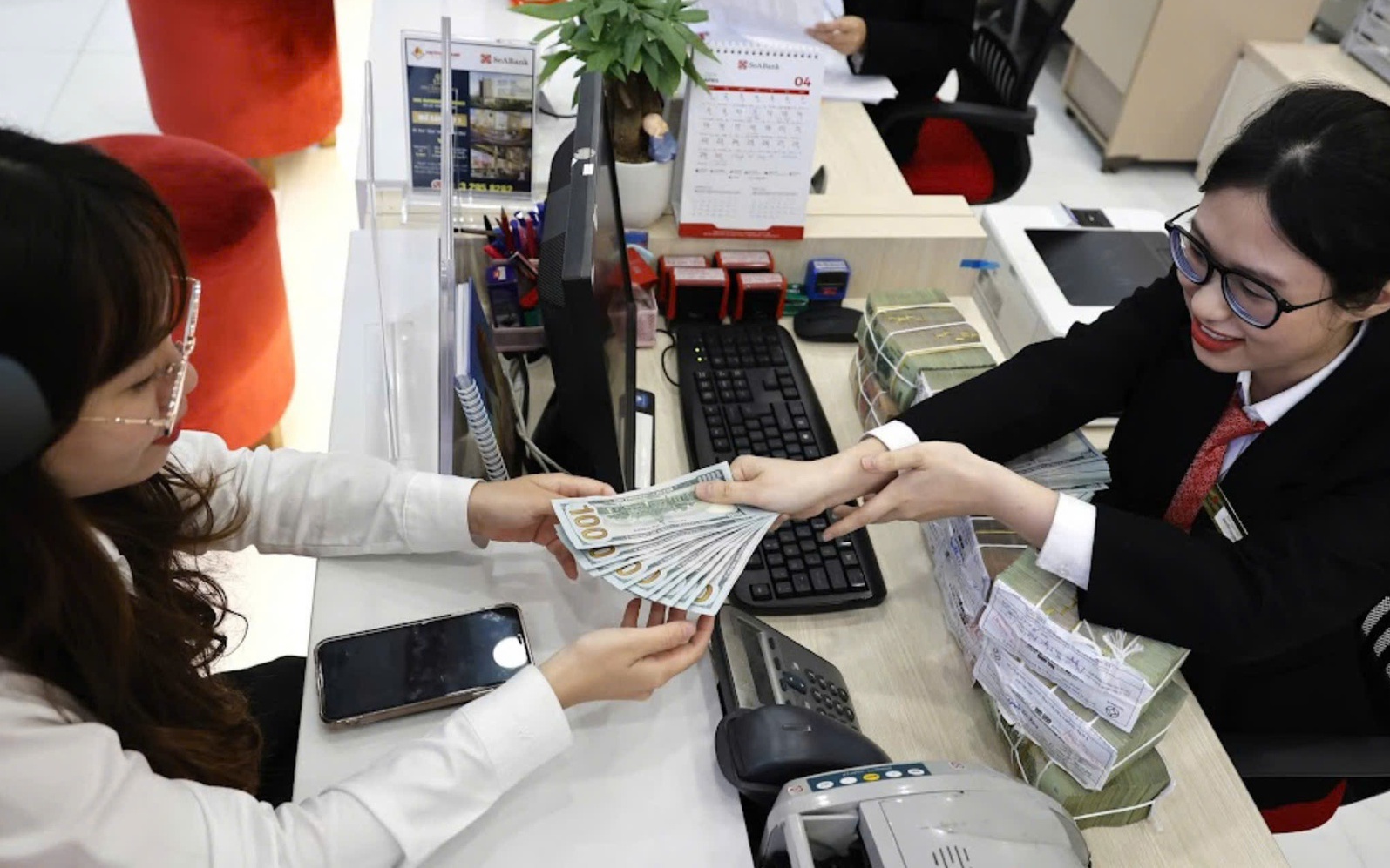 TP HCM lập đề án nắn dòng kiều hối