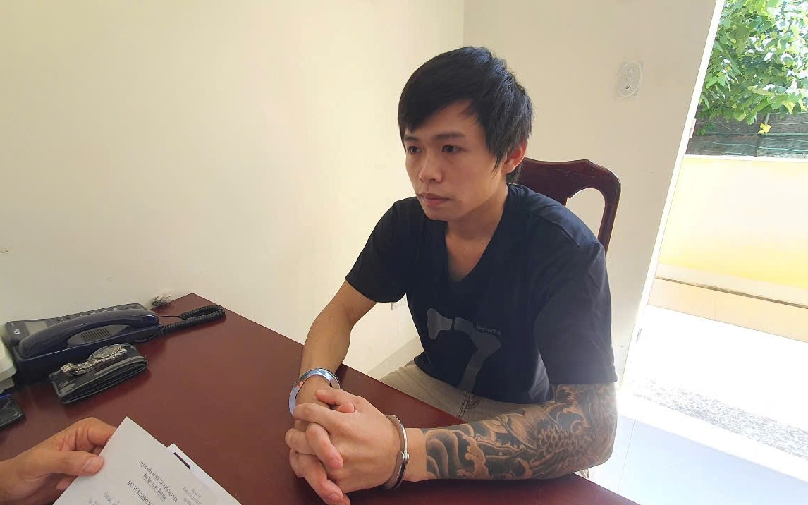 Nam thanh niên thản nhiên đi nhậu sau khi đâm chết người