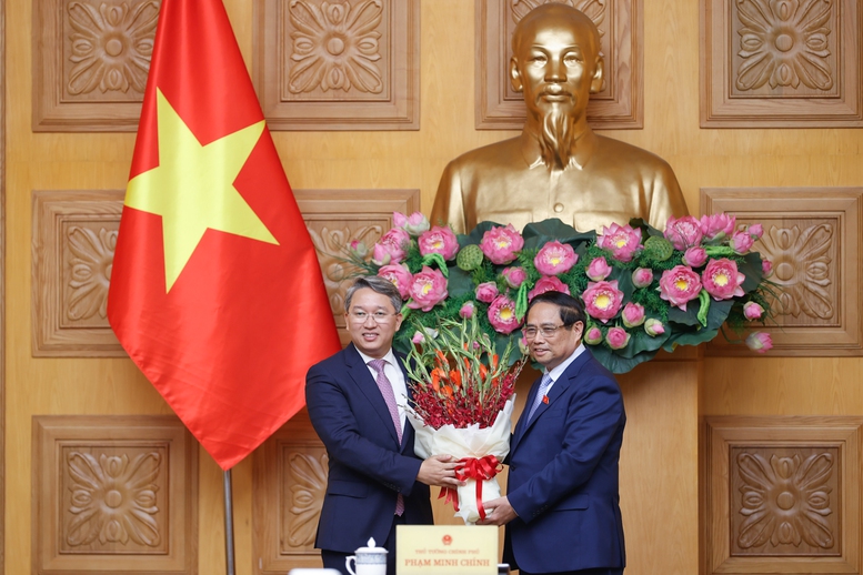 Thủ tướng Phạm Minh Ch&iacute;nh giao nhiệm vụ cho 3 t&acirc;n Ph&oacute; Thủ tướng v&agrave; 2 t&acirc;n Bộ trưởng- Ảnh 6.