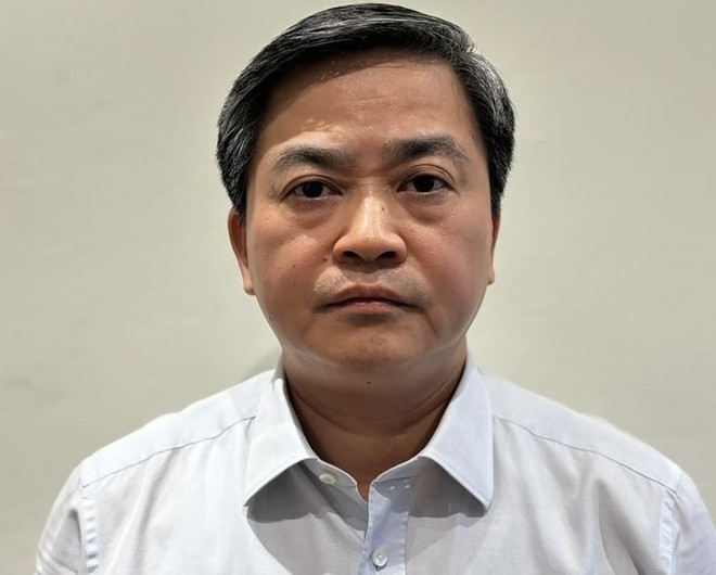 Cựu B&iacute; thư Tỉnh ủy Bến Tre L&ecirc; Đức Thọ nhận hối lộ h&agrave;ng chục tỉ đồng, được tặng xe Mercedes S450

- Ảnh 1.
