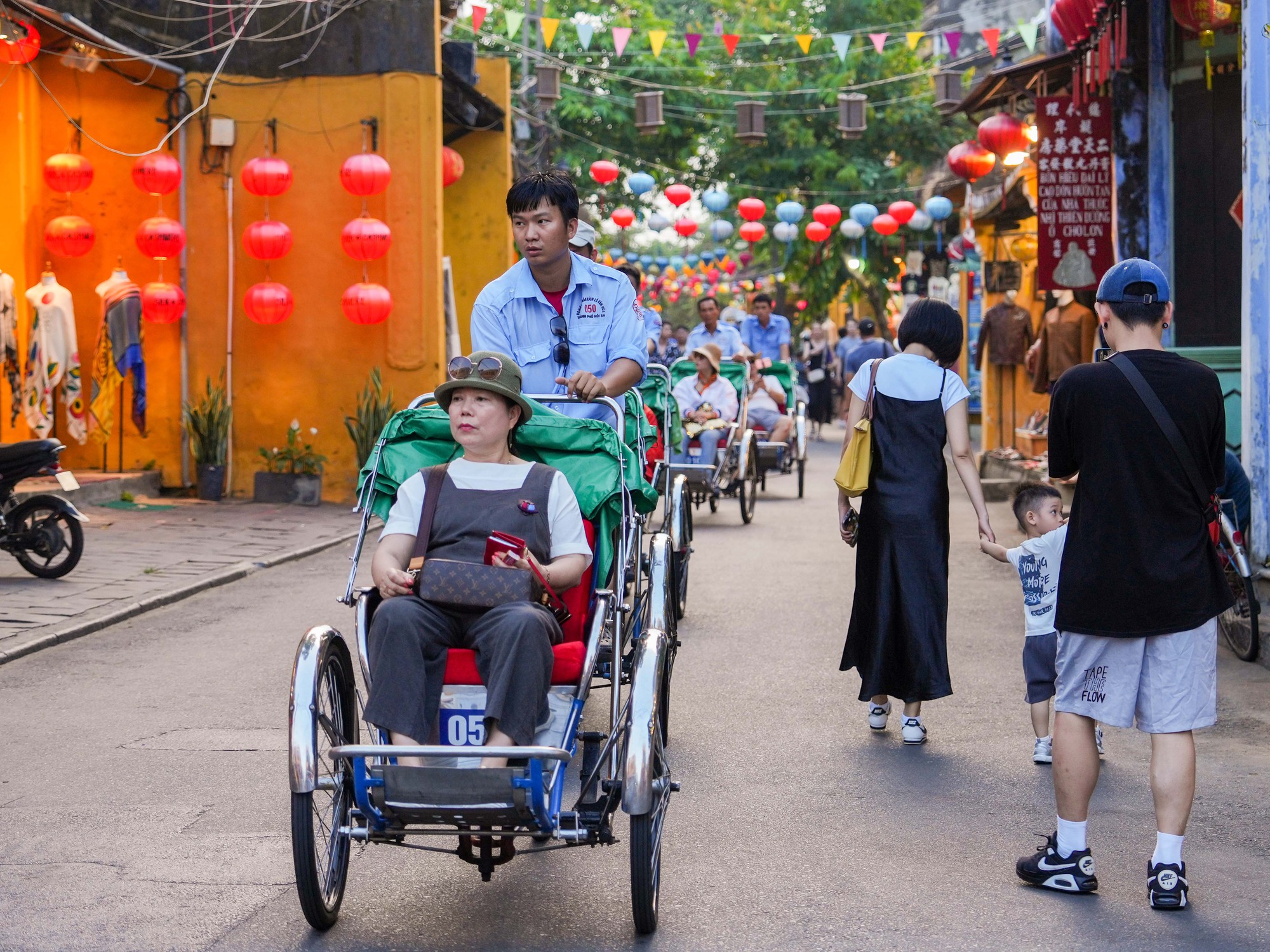 Th&ocirc;ng tin đ&aacute;ng ch&uacute; &yacute; tr&ecirc;n b&aacute;o in Người Lao Động ng&agrave;y 28-8- Ảnh 2.