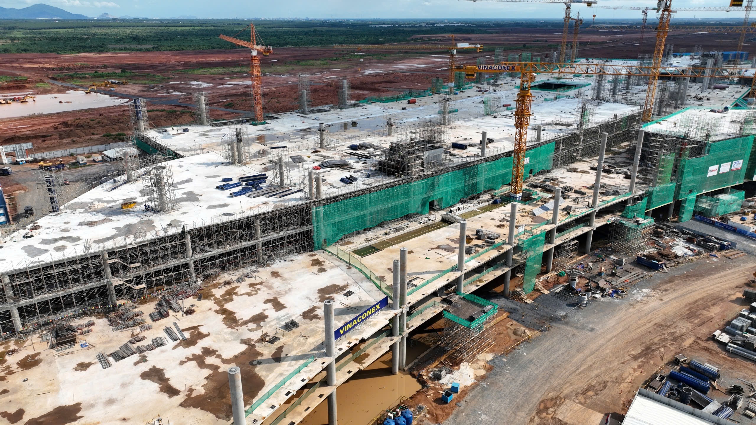 H&igrave;nh ảnh lắp dựng nh&agrave; ga h&agrave;nh kh&aacute;ch s&acirc;n bay Long Th&agrave;nh- Ảnh 7.