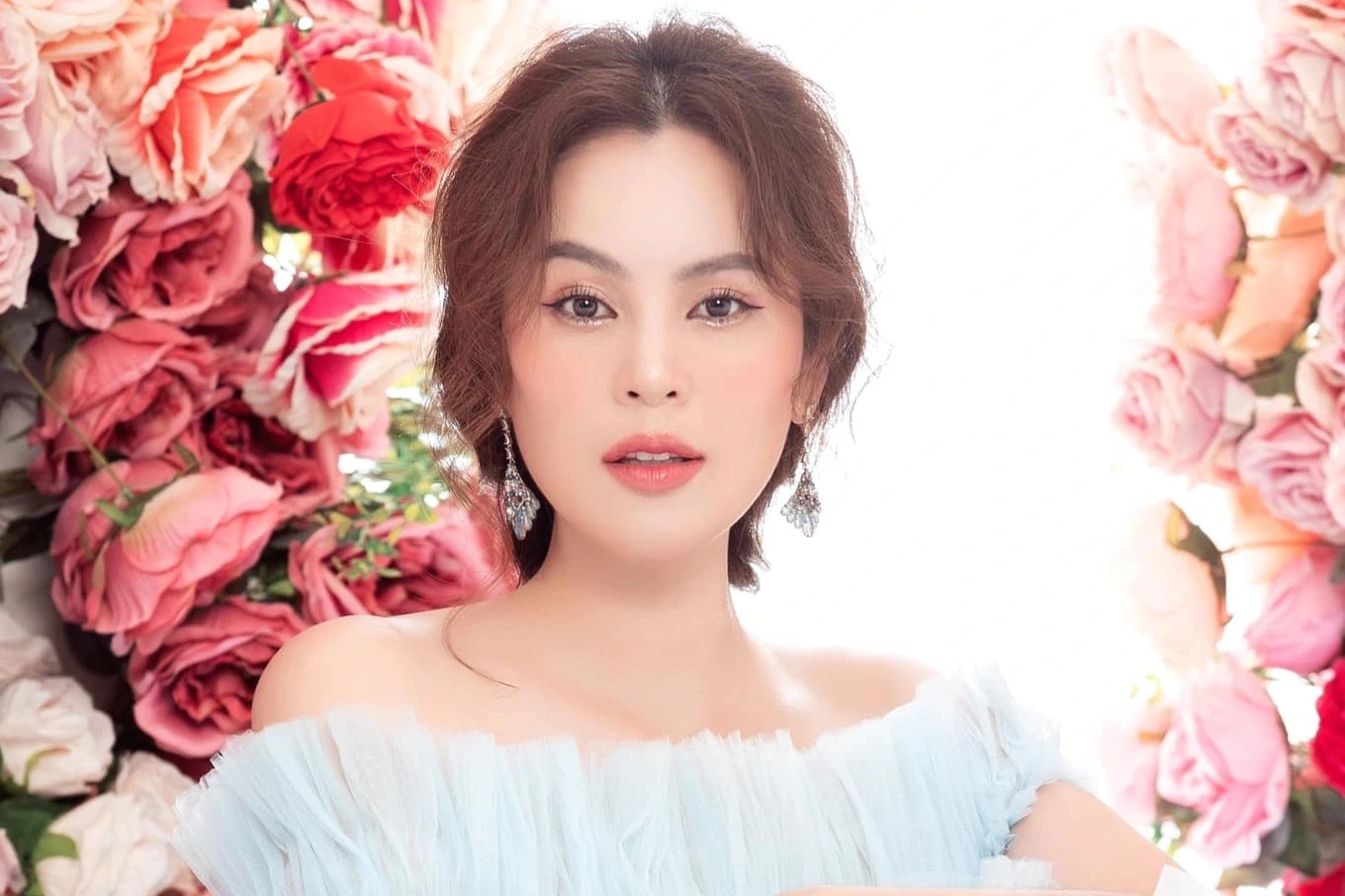 Hoa hậu Phương Lê bị xử phạt
- Ảnh 2.