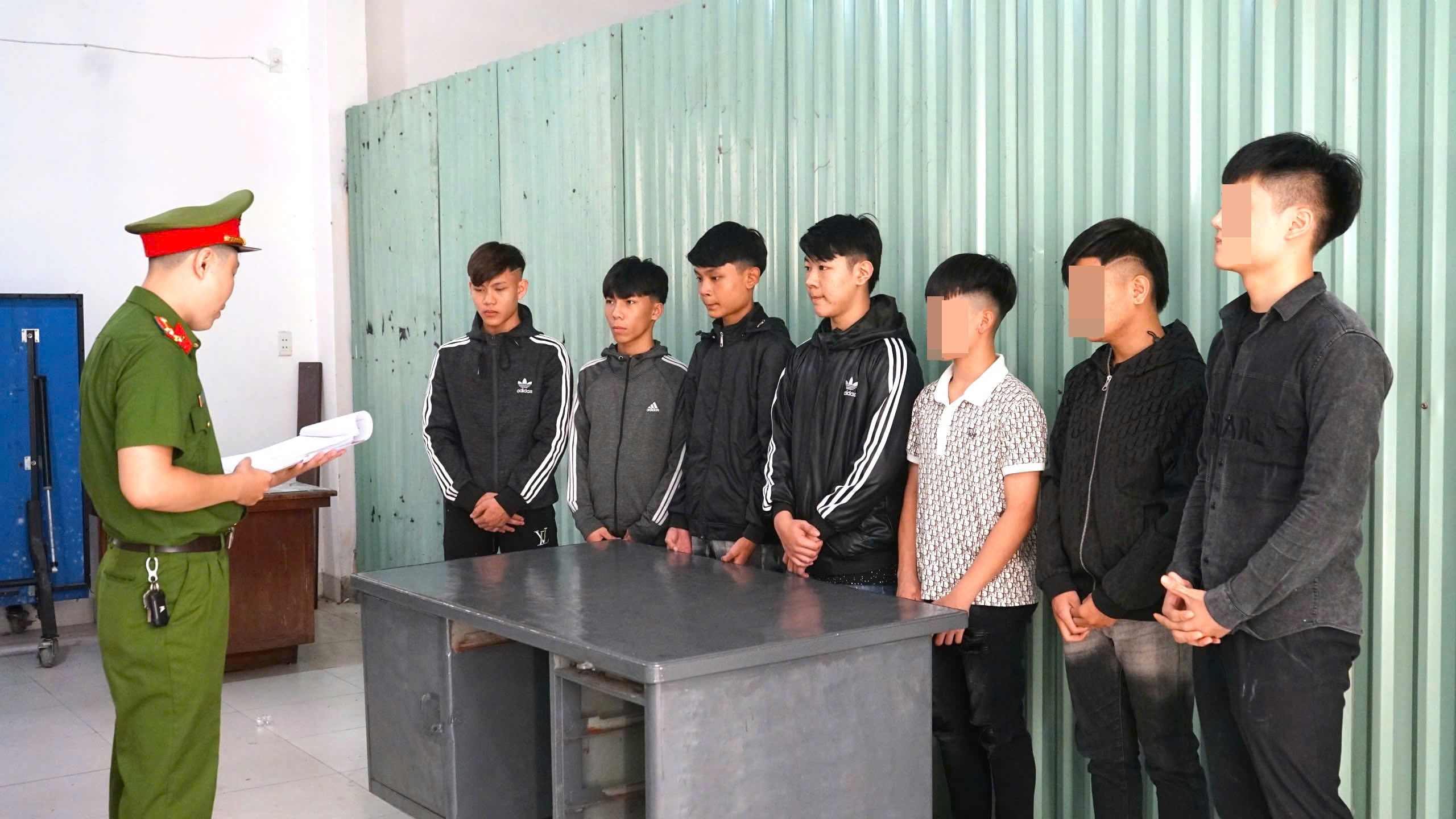 4 người tại Đ&agrave; Nẵng bị ch&eacute;m nhầm trong đ&ecirc;m- Ảnh 1.