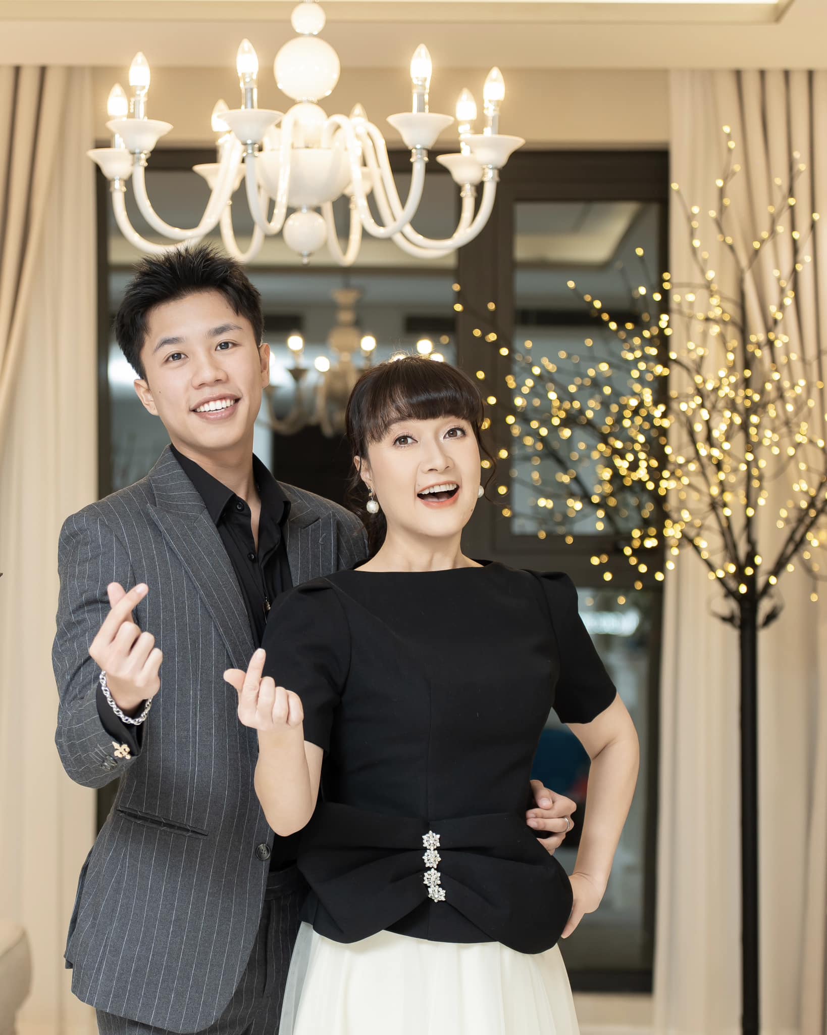Ngắm hậu duệ của NSND C&ocirc;ng L&yacute;, V&acirc;n Dung tr&ecirc;n m&agrave;n ảnh- Ảnh 5.