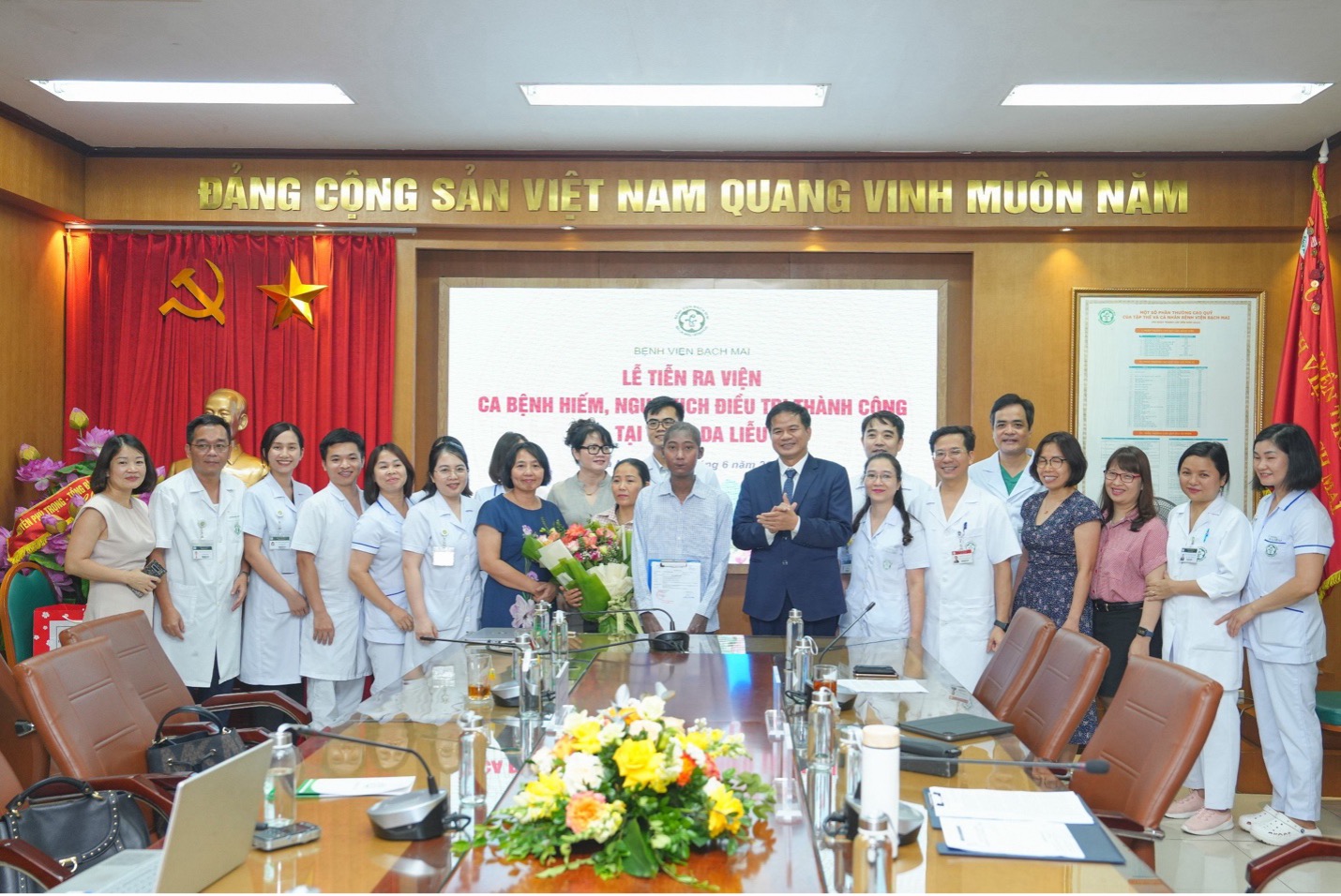 Hơn 200 ngày cứu bệnh nhân mắc bệnh da hiếm gặp- Ảnh 13.