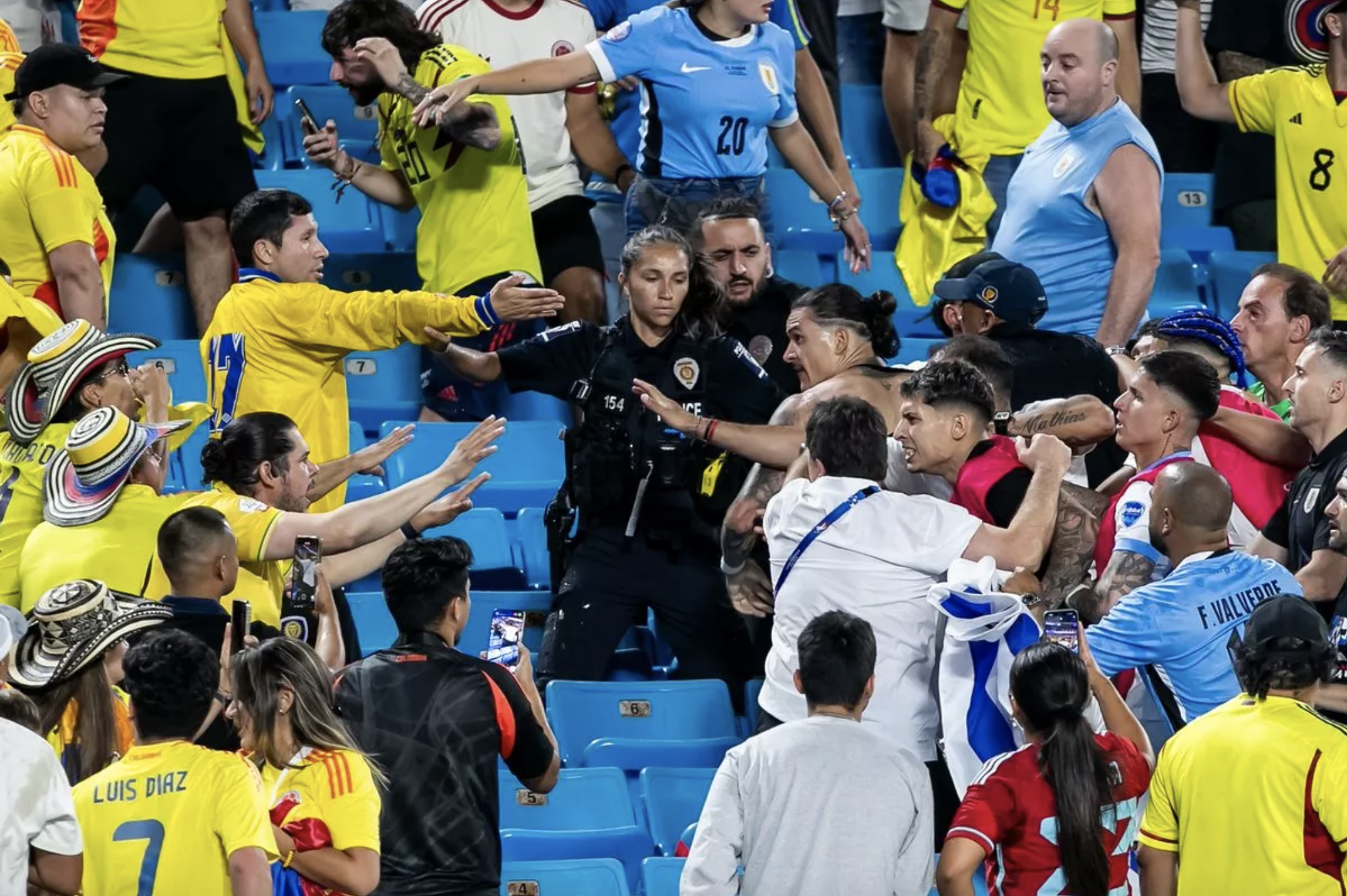 Darwin Nunez bị treo gi&ograve; 5 trận v&igrave; đ&aacute;nh nhau, Liverpool kh&ocirc;ng phản ứng CONMEBOL- Ảnh 3.