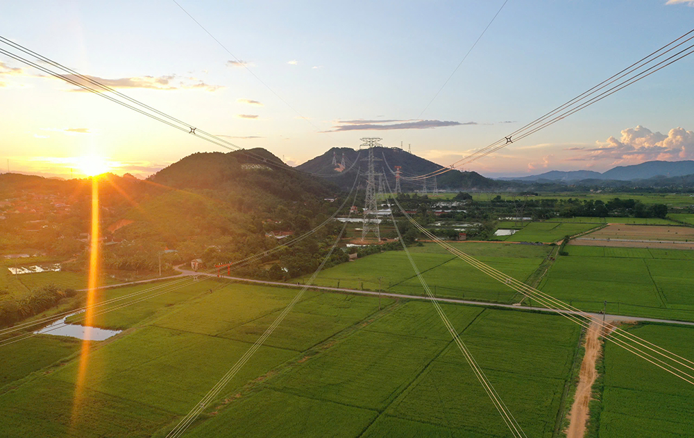 Thủ tướng dự kh&aacute;nh th&agrave;nh đường d&acirc;y 500 kV mạch 3 vốn đầu tư 22.300 tỉ đồng- Ảnh 2.